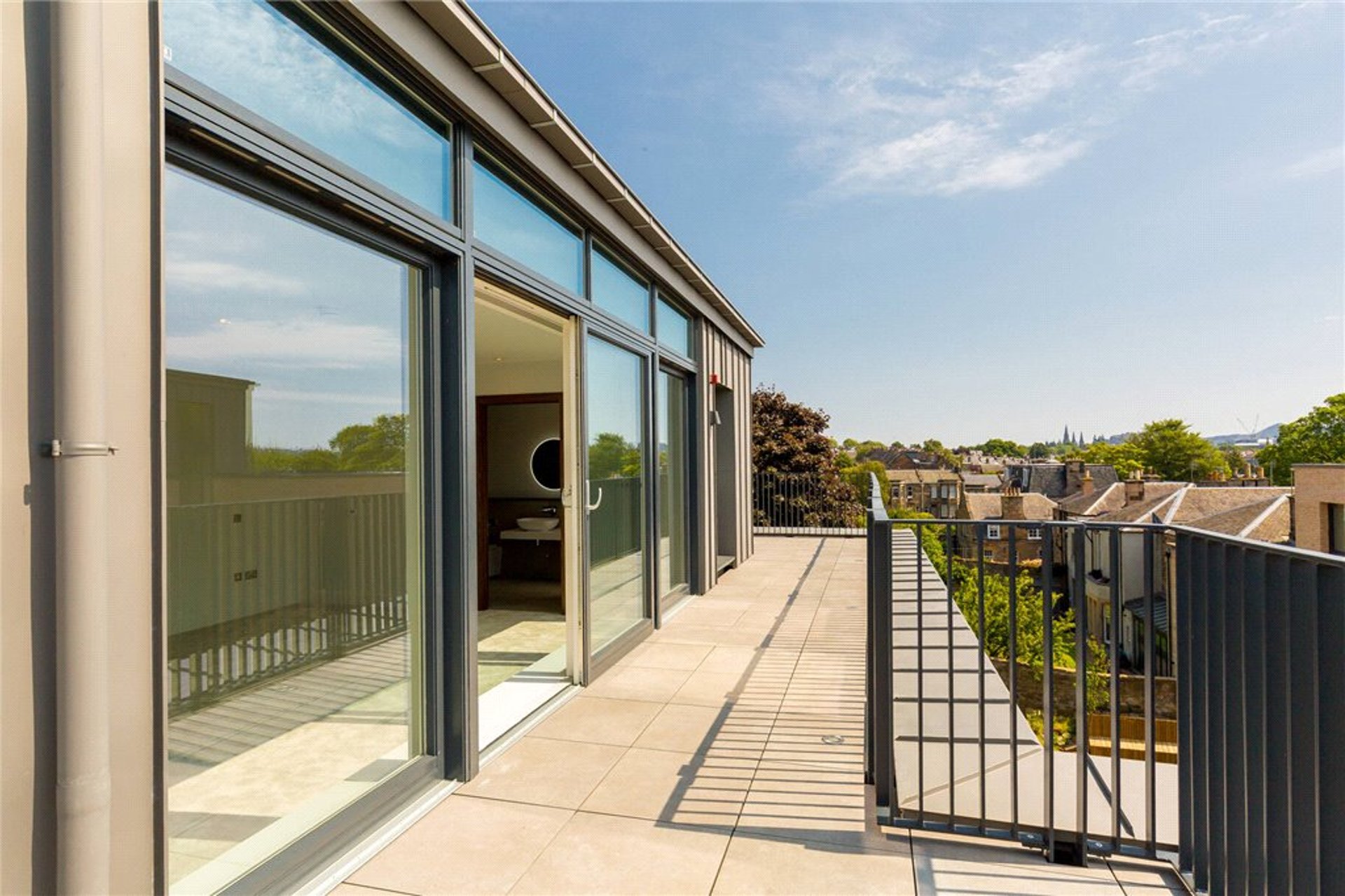 Penthouse, Apartment 28 Torwood, 30 Corstorphine Road, Edinburgh, Midlothian, EH12 6HP - Picture #18