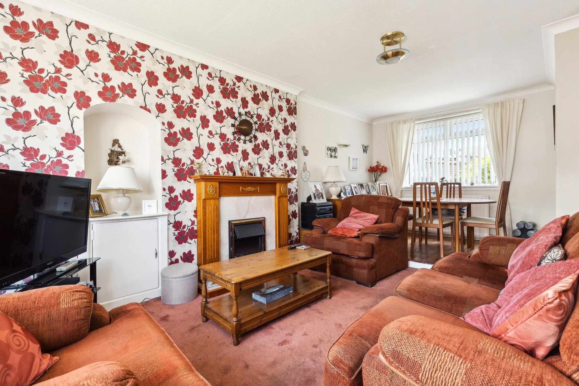 28 Brenfield Avenue, Muirend, Glasgow, G44 3LR - Picture #2