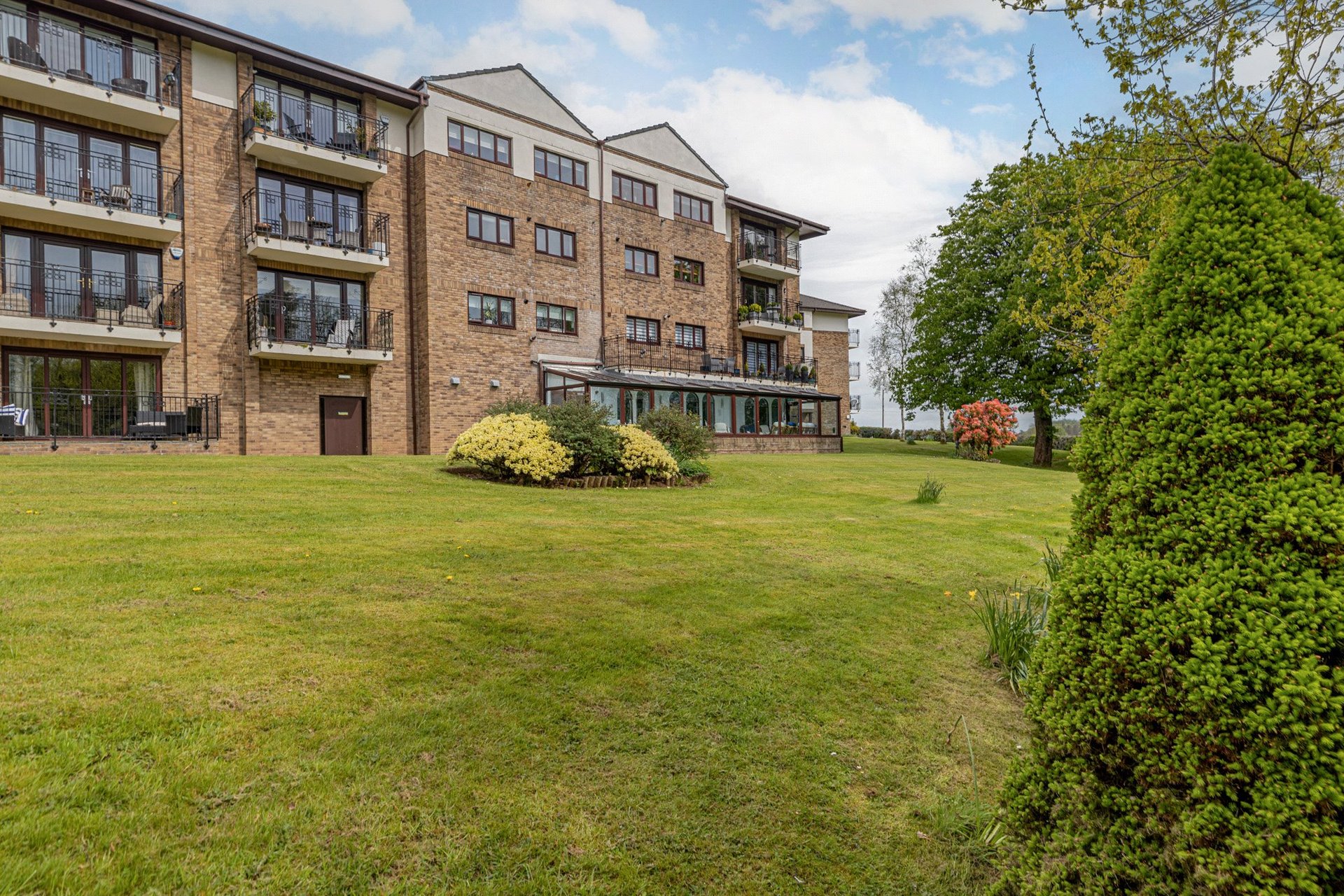 22 Ravenscourt, Thorntonhall, Glasgow, South Lanarkshire, G74 5AZ - Picture #32