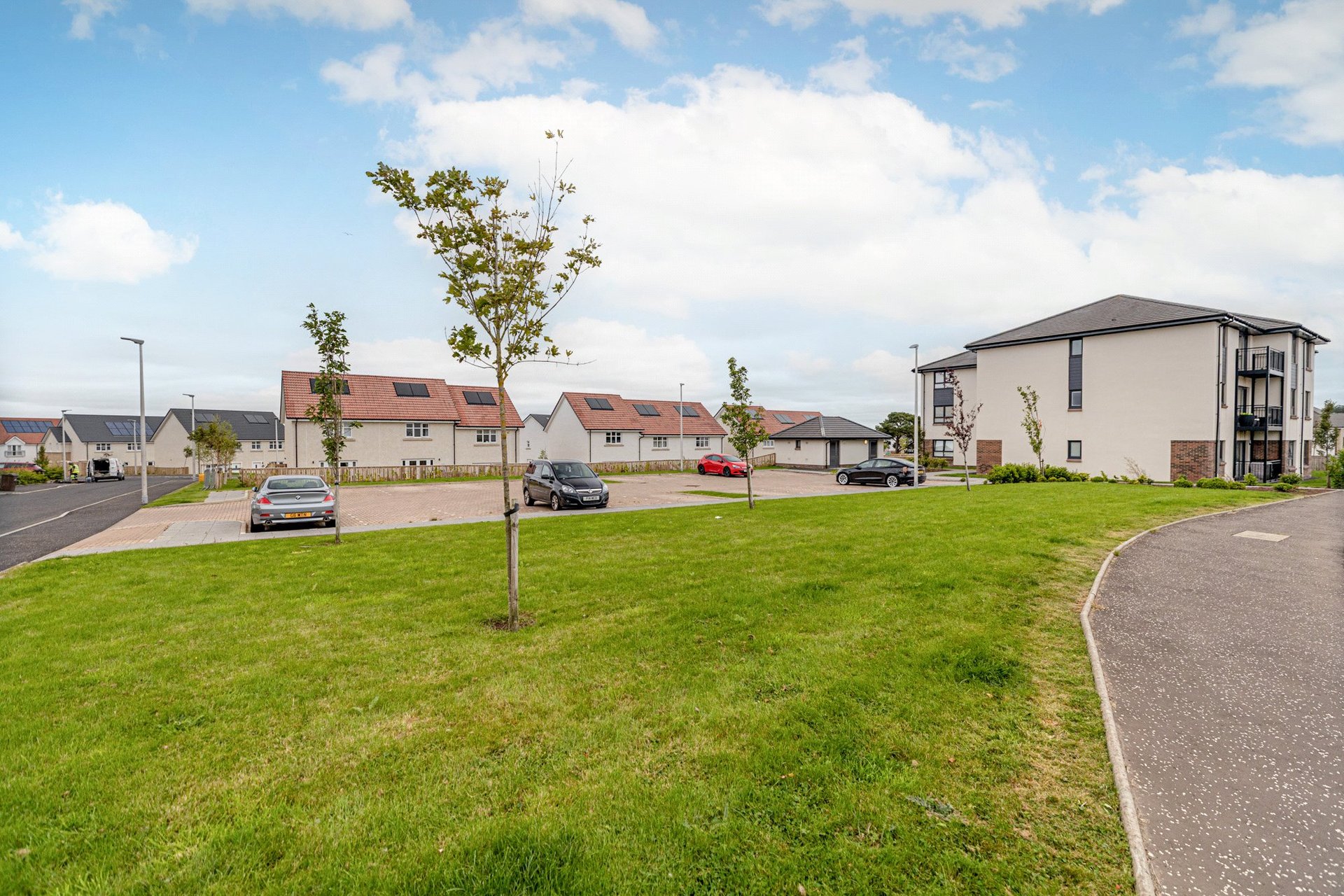 Flat 1/4, 2 Dervaig Wynd, Newton Mearns, Glasgow, G77 5XE - Picture #3