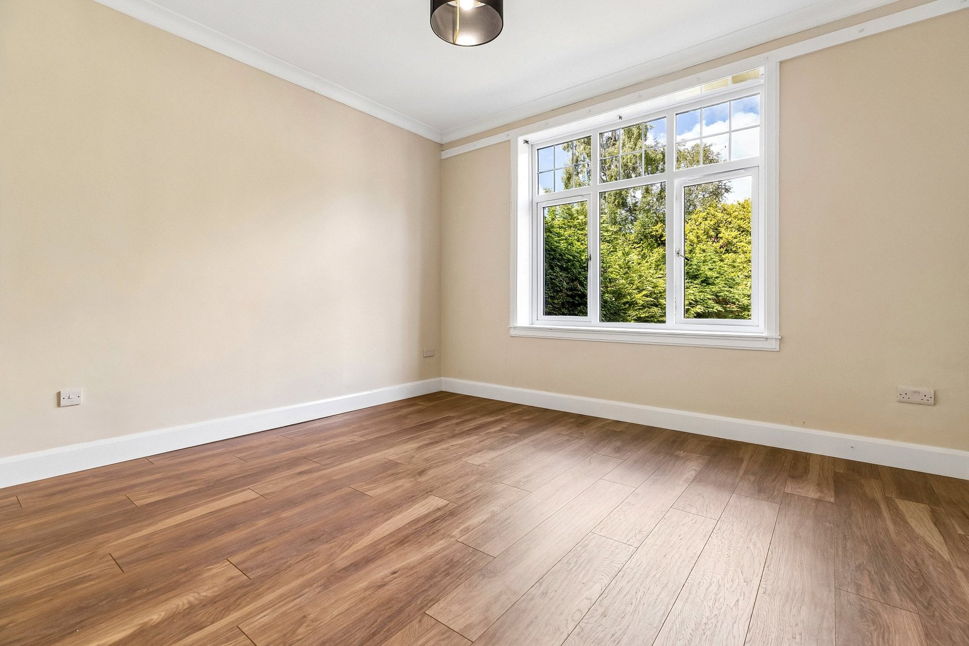 22 Sunningdale Avenue, Newton Mearns, Glasgow, East Renfrewshire, G77 5PD - Picture #7