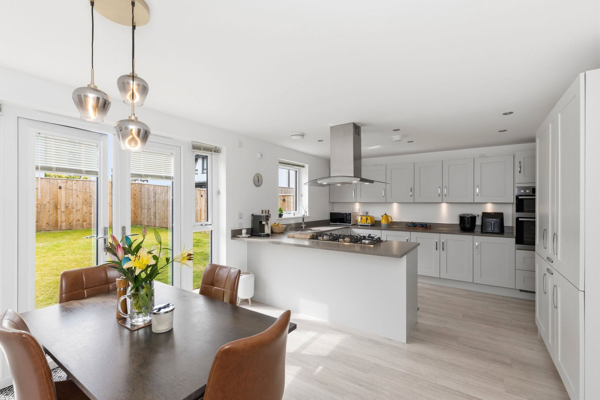 5 Kestrel Gardens, Edinburgh, Midlothian, EH4 8GE - Picture #6