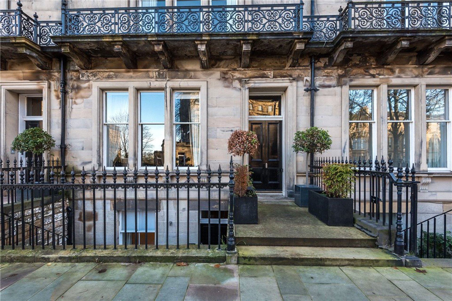 Flat 3, 9 Rothesay Place, Edinburgh, EH3 7SL - Picture #1