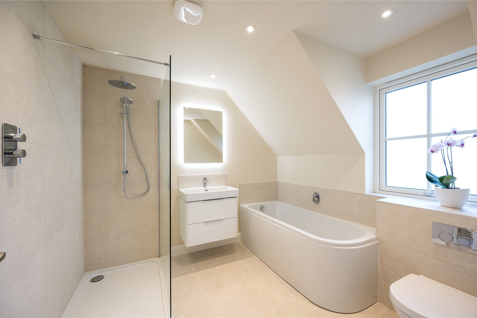Allanbank, Thornhill, Stirling, Stirlingshire, FK8 3PP - Picture #20