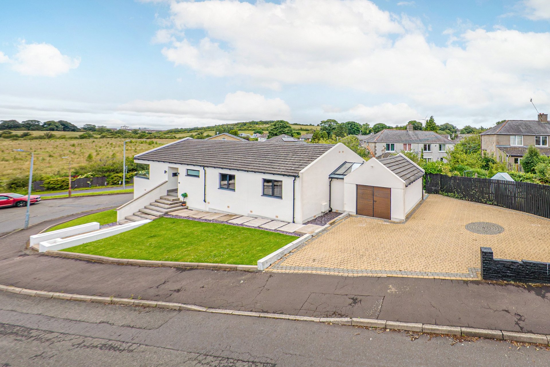20 Old Playfield Road, Carmunnock, Glasgow, G76 9BT - Picture #2