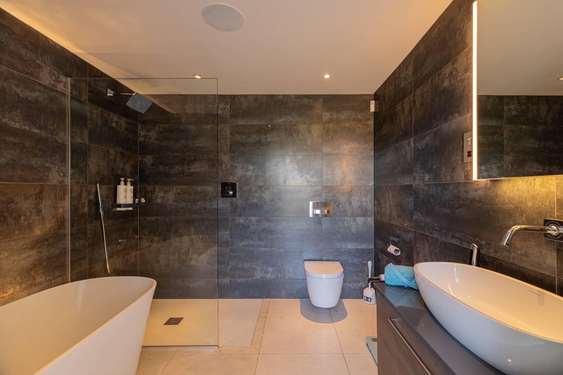 Tragerhaus, 39B Ayr Road, Giffnock, Glasgow, G46 6SD - Picture #14