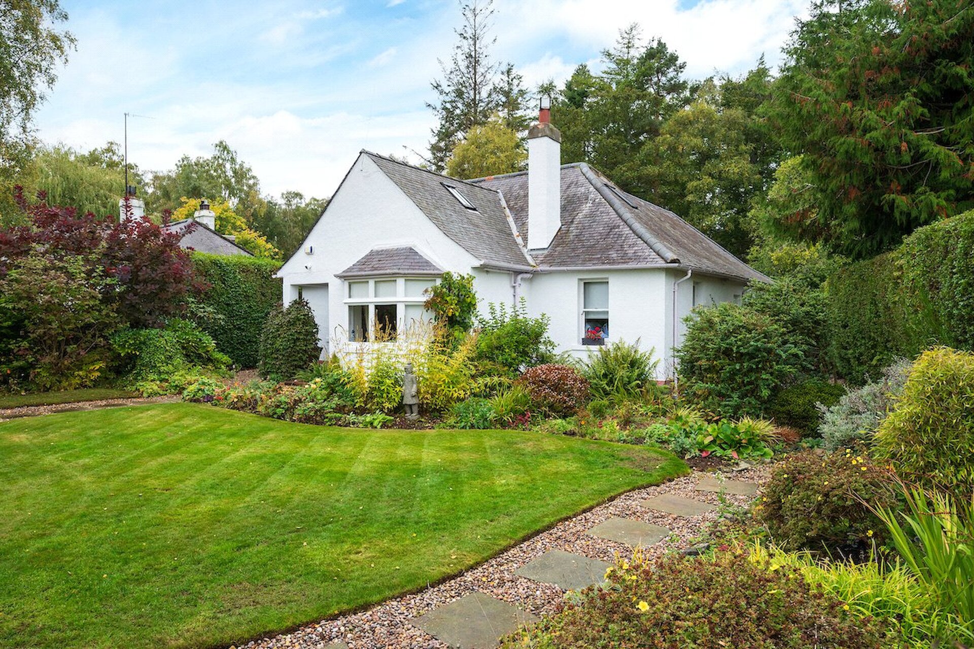Earn, 8 Tweeddale Avenue, Gifford, Haddington, East Lothian, EH41 4QN - Picture #1