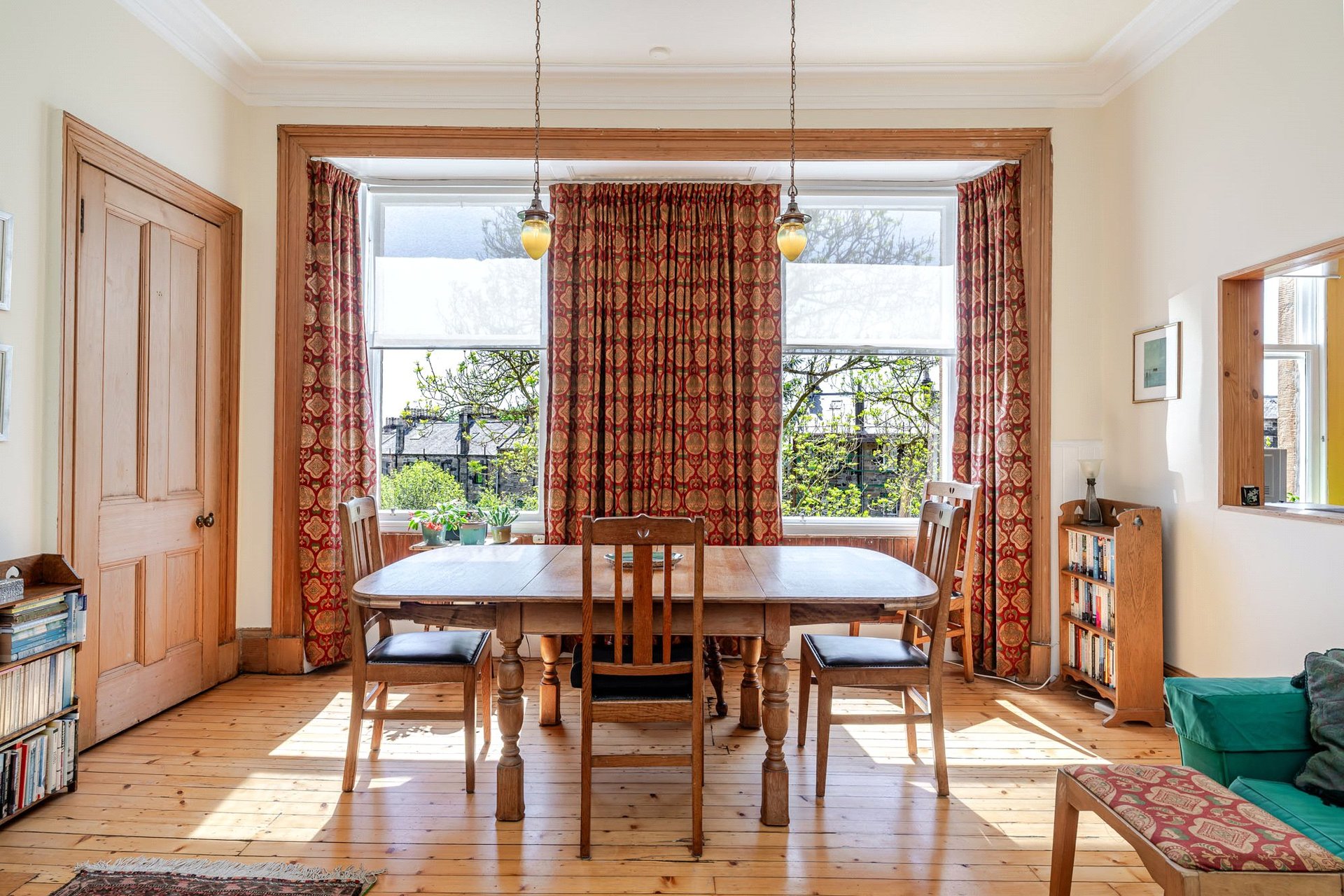 Upper Conversion 2/1, 30 Athole Gardens, Dowanhill, Glasgow, G12 9BD - Picture #5