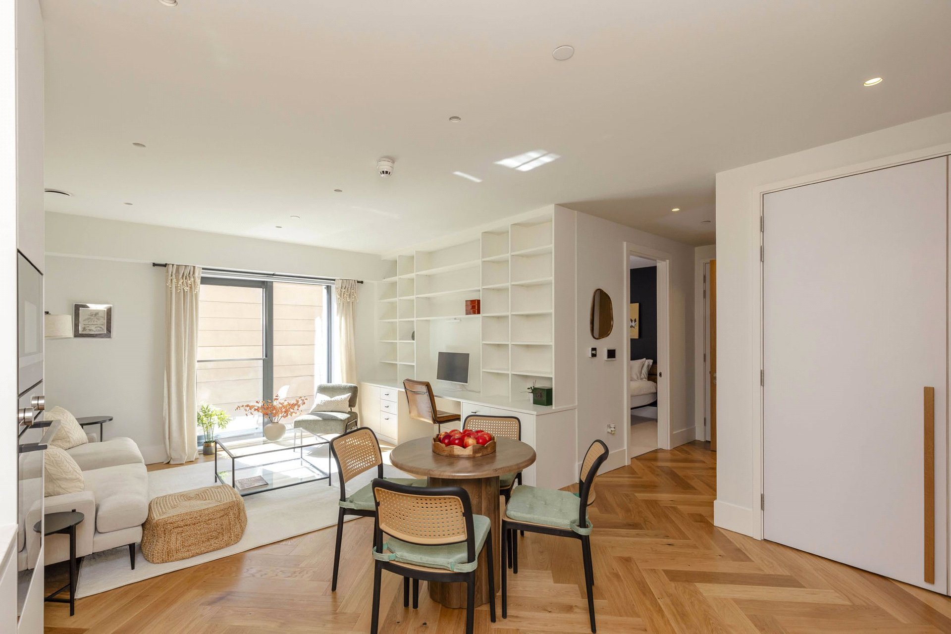 Flat 54 (Pavilion A), 1 St James Place, Pavilion A, Edinburgh, Midlothian, EH1 3BP - Picture #2