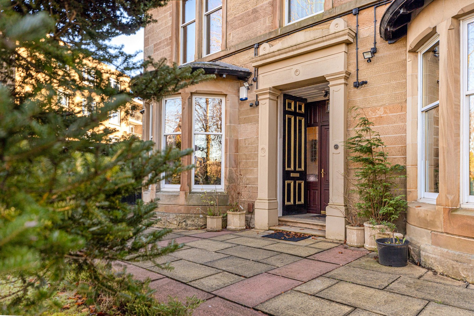 11 Dargarvel Avenue, Dumbreck, Glasgow, G41 5LU - Picture #2