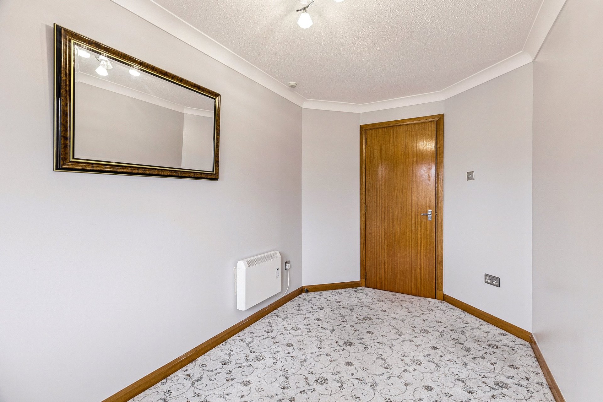 9 Mclaren Court, Fenwick Place, Giffnock, Glasgow, East Renfrewshire, G46 6UF - Picture #16