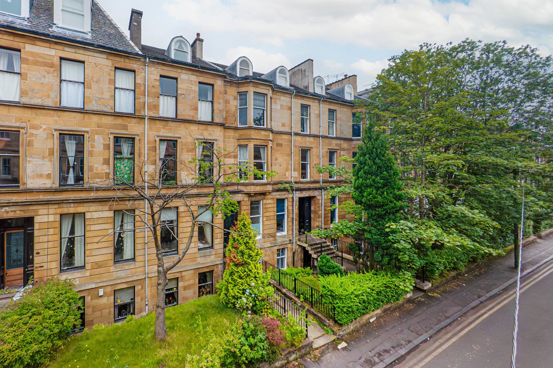 Flat 1, 11 Hillhead Street, Hillhead, Glasgow, G12 8PU - Picture #2