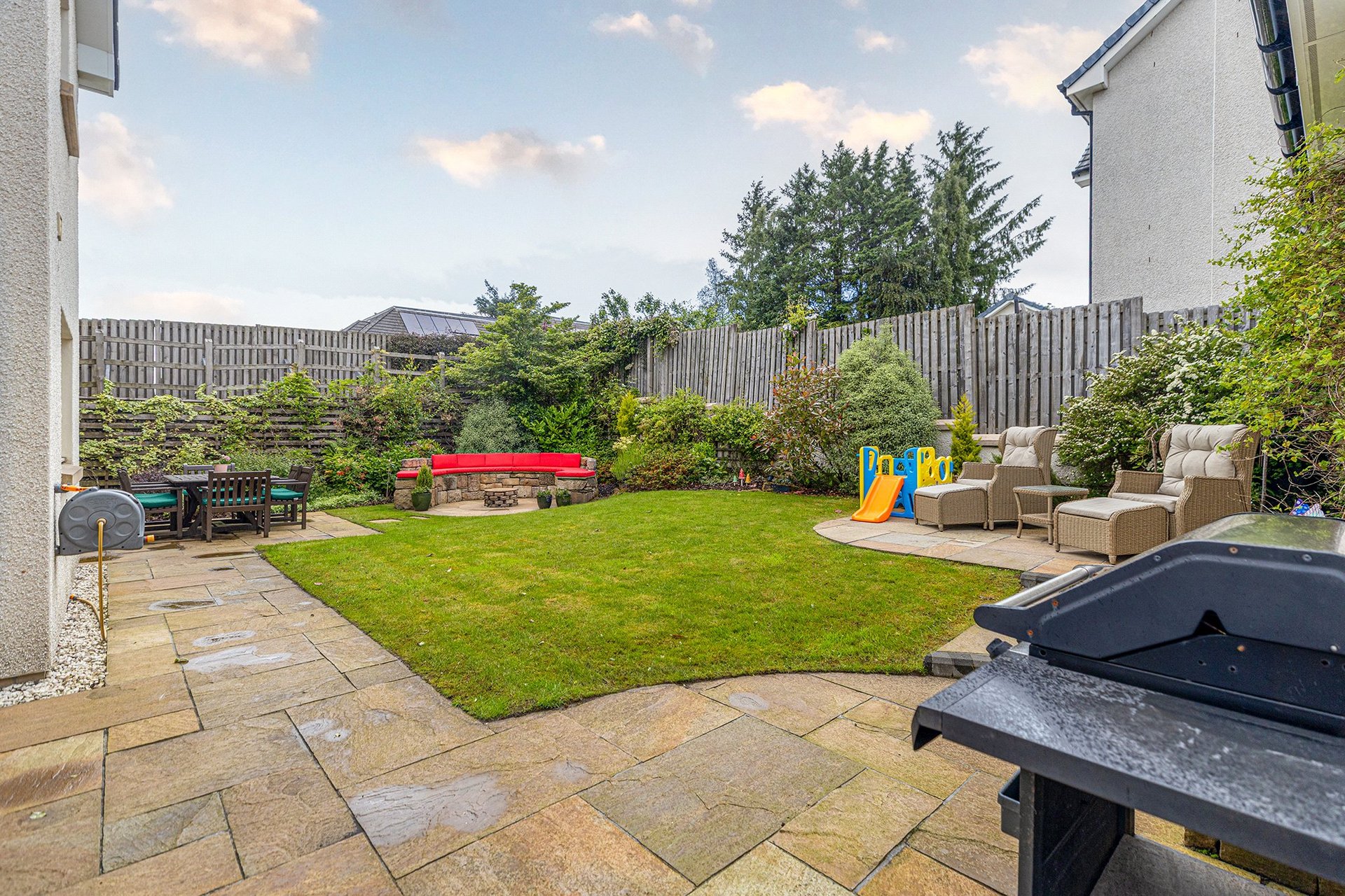 1 Hillfield Drive, Newton Mearns, Glasgow, G77 6GD - Picture #44