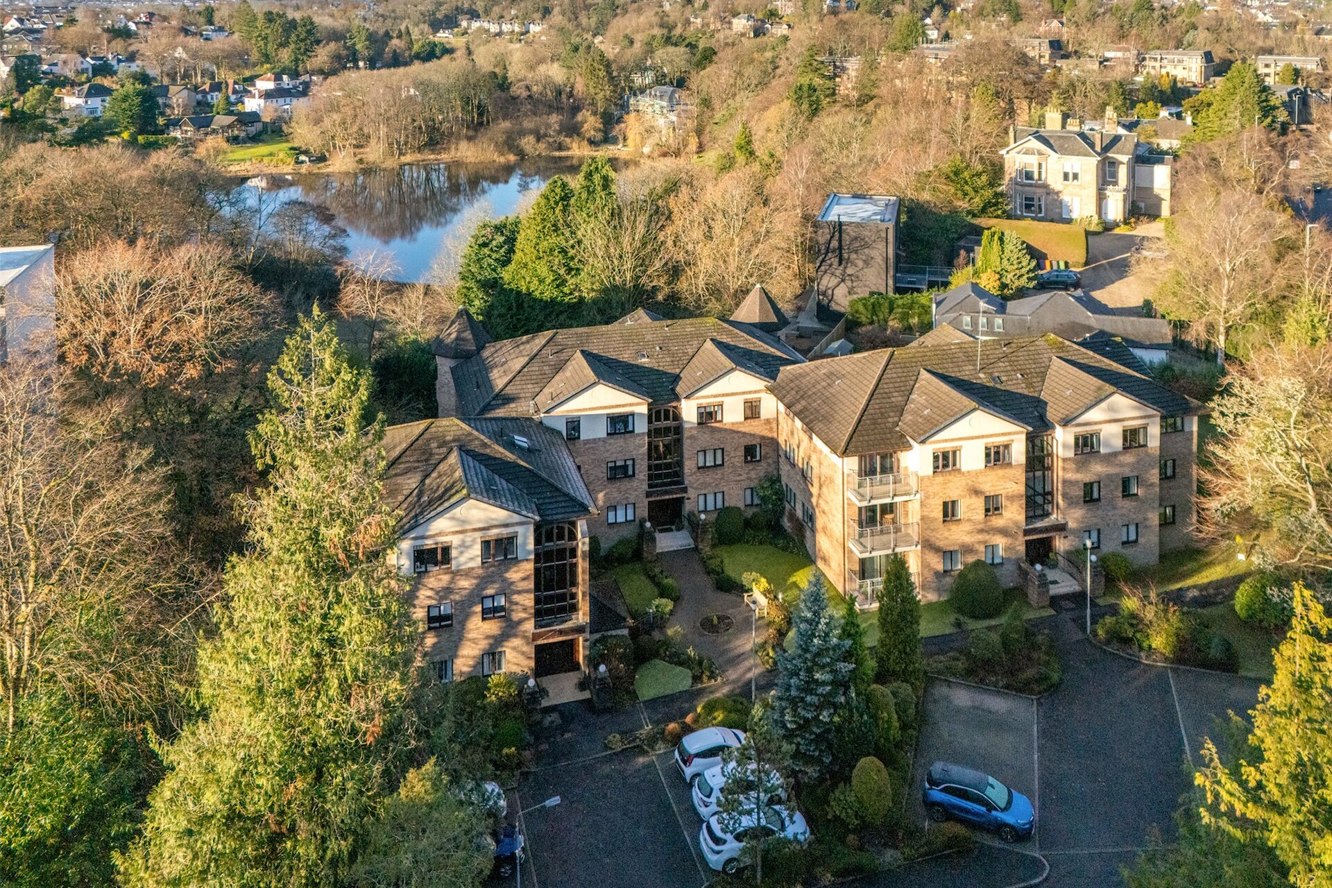 9 Lochside, 45 Drymen Road, Bearsden, G61 2SB - Picture #1