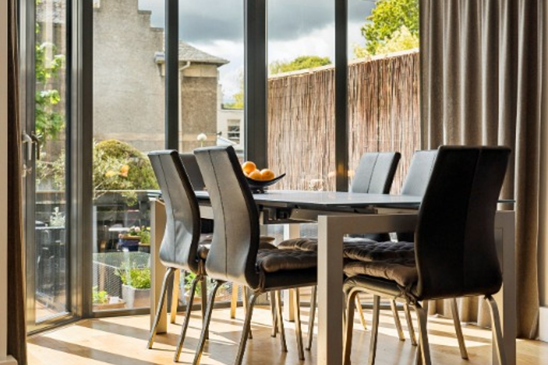 65 Murrayfield Gardens, Murrayfield, Edinburgh, EH12 6DL - Picture #18