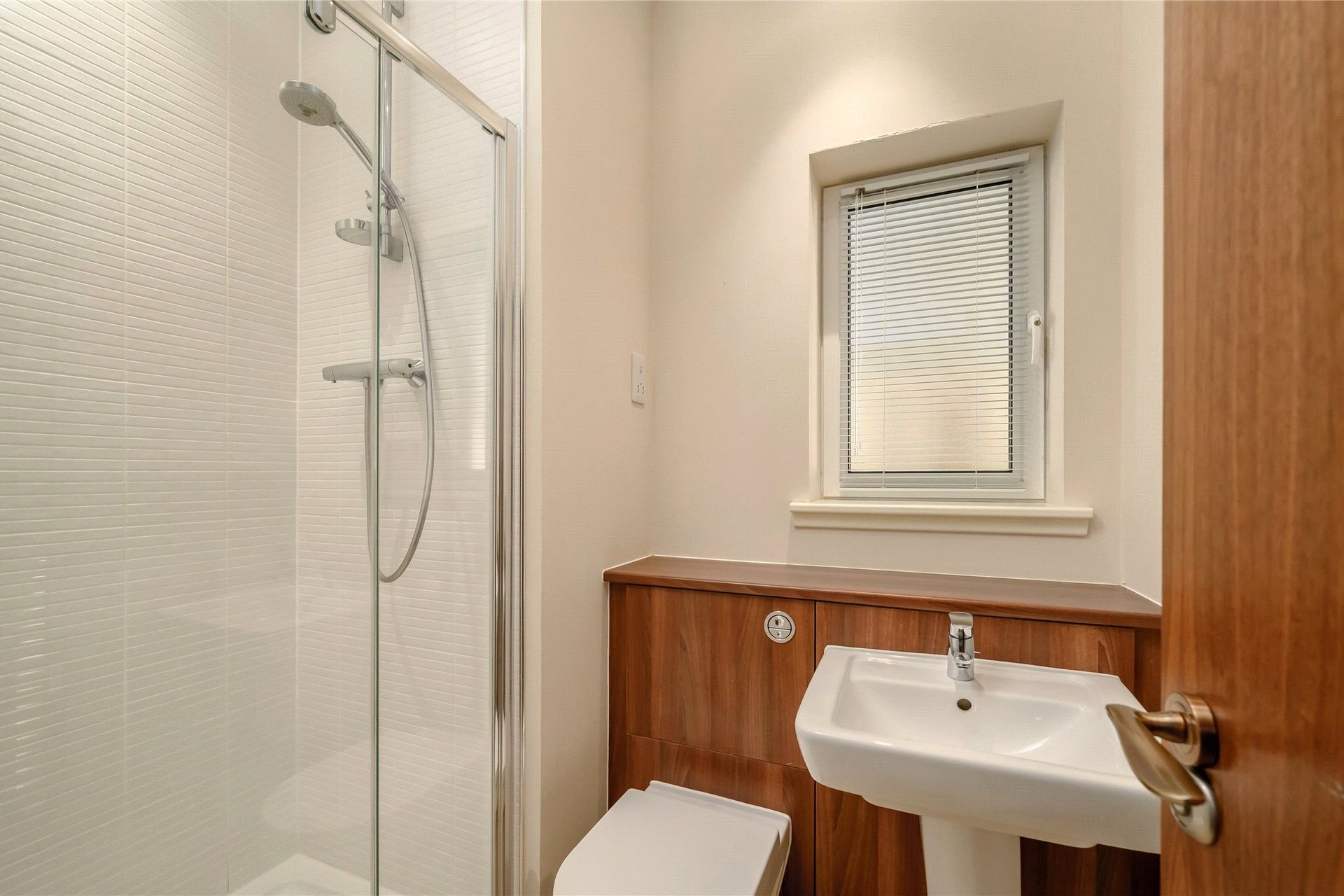 62/2 Larkfield Gardens, Edinburgh, EH5 3QB - Picture #9