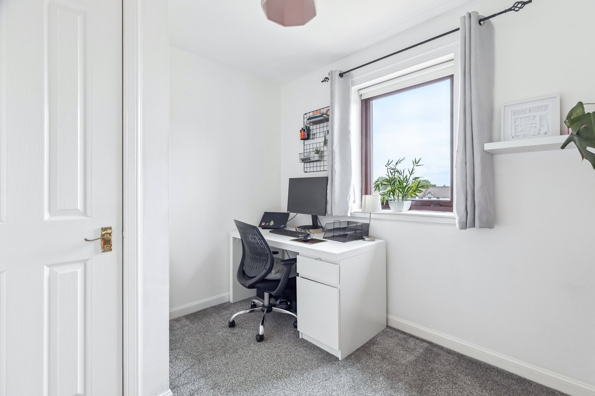 10 Crathie Place, Newton Mearns, Glasgow, East Renfrewshire, G77 5UG - Picture #17