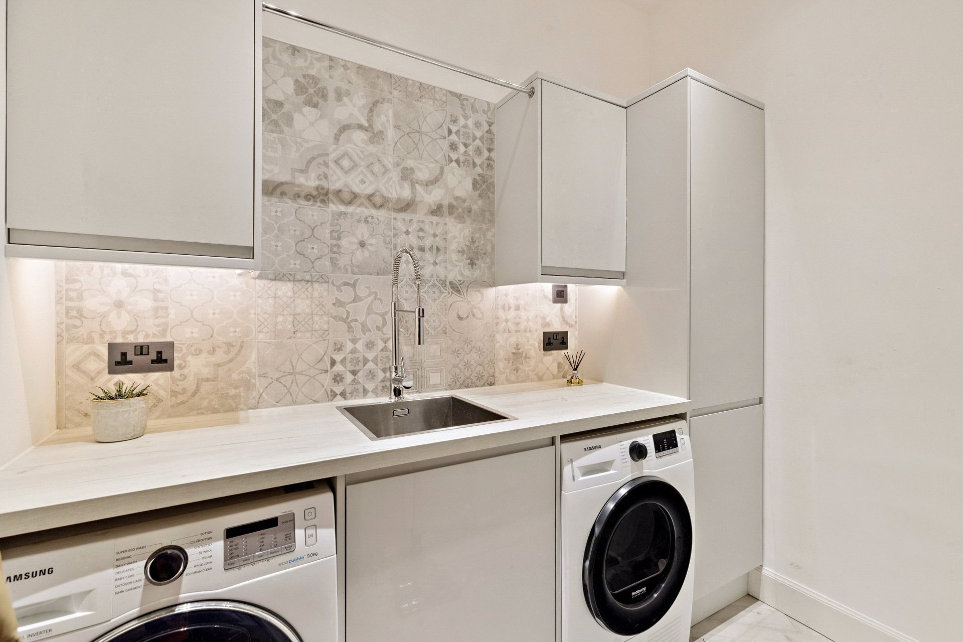 59 Ayr Road, Giffnock, Glasgow, G46 6SR - Picture #34