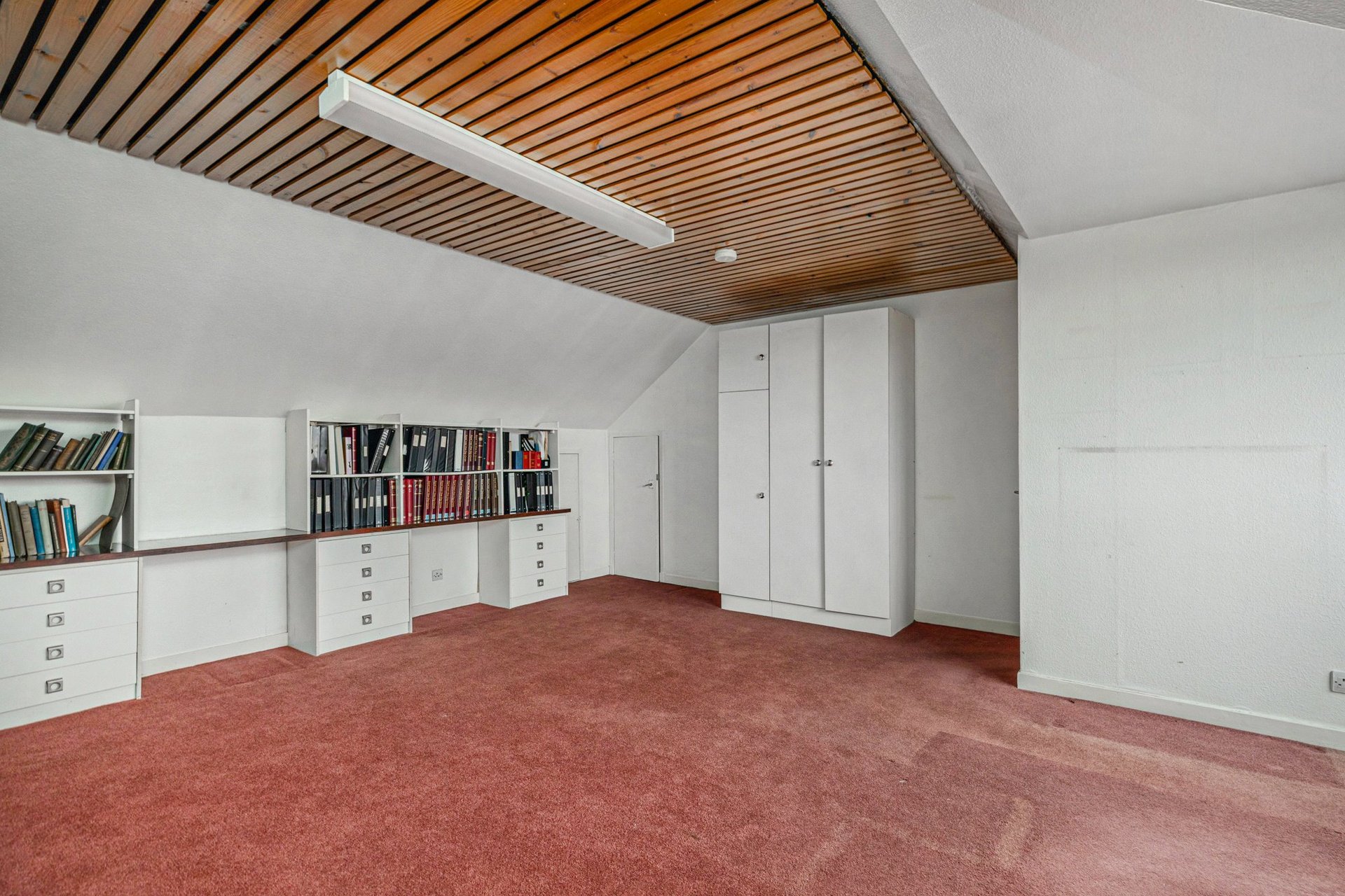 31 First Avenue, Netherlee, Glasgow, G44 3UA - Picture #24