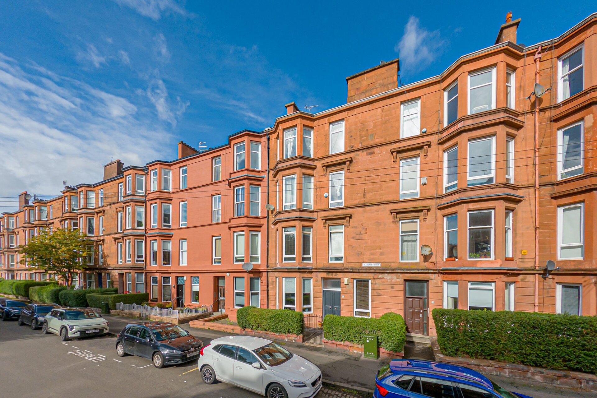 Main Door Flat, 17 Waverley Gardens, Shawlands, Glasgow, G41 2DN - Picture #1