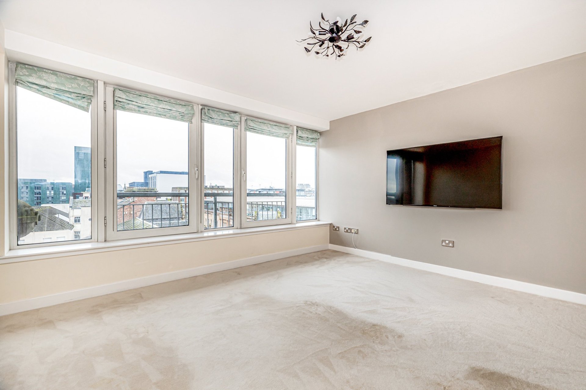 Flat 5/2 McIntyre & Hogg Building, 128 Ingram Street, Merchant City, Glasgow City, G1 1EJ - Picture #9