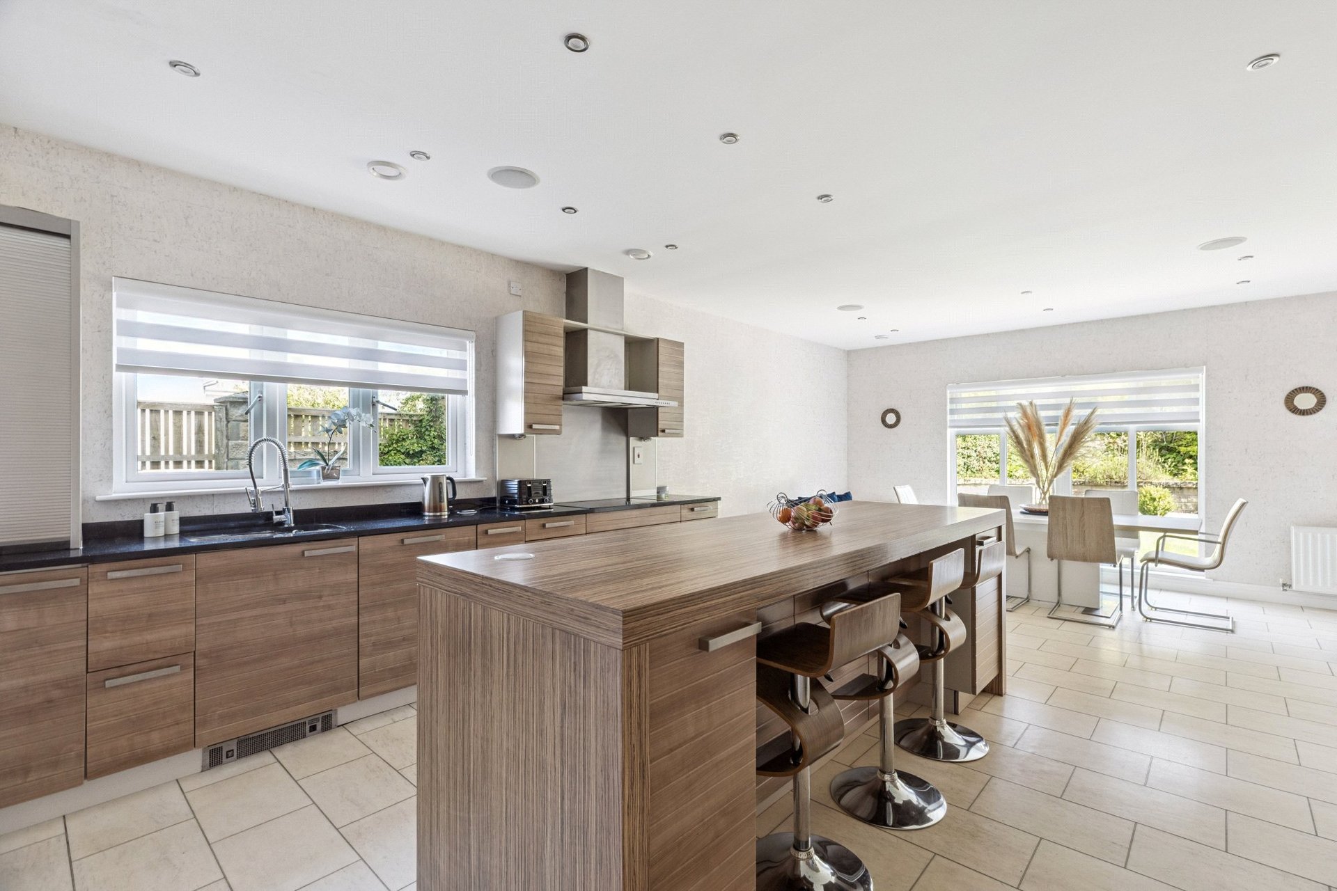 1 Caol Court, Thorntonhall, Glasgow, South Lanarkshire, G74 5DB - Picture #14