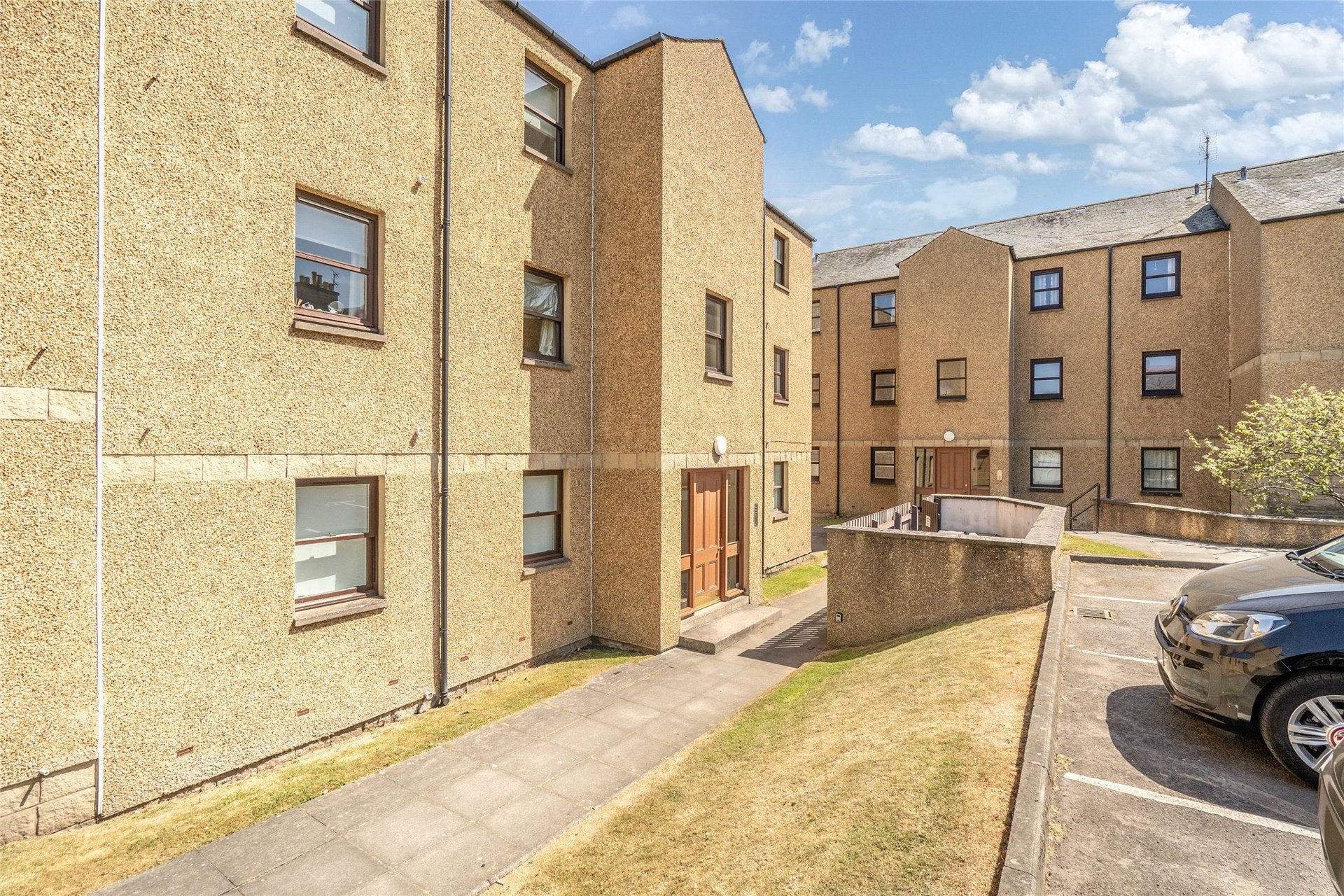 16 Kate Kennedy Court, James Street, St Andrews, KY16 8YA - Picture #7