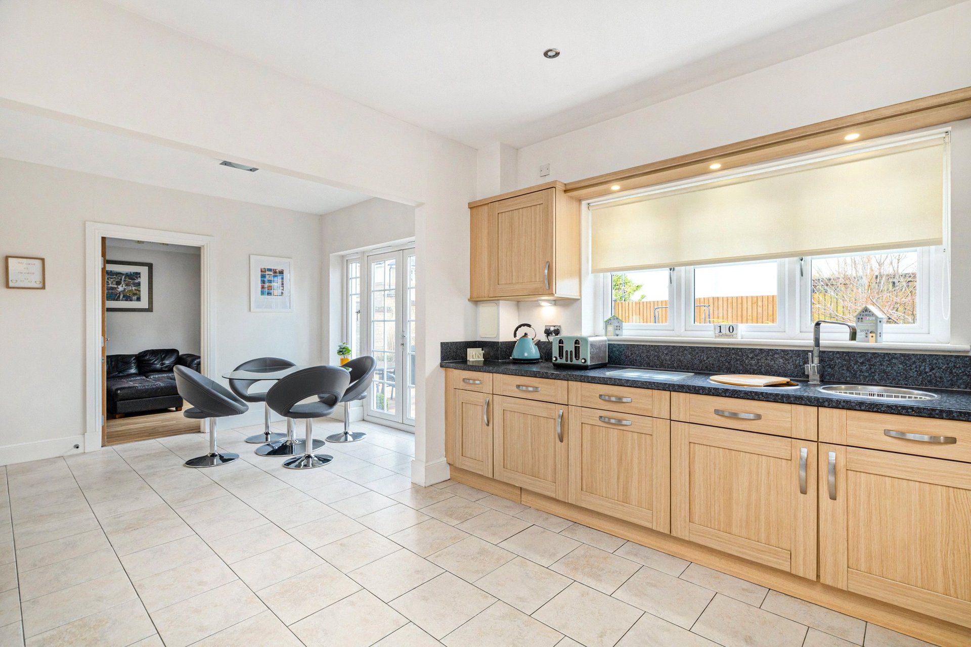 1 Robert Burns Drive, Bearsden, G61 3DD - Picture #9
