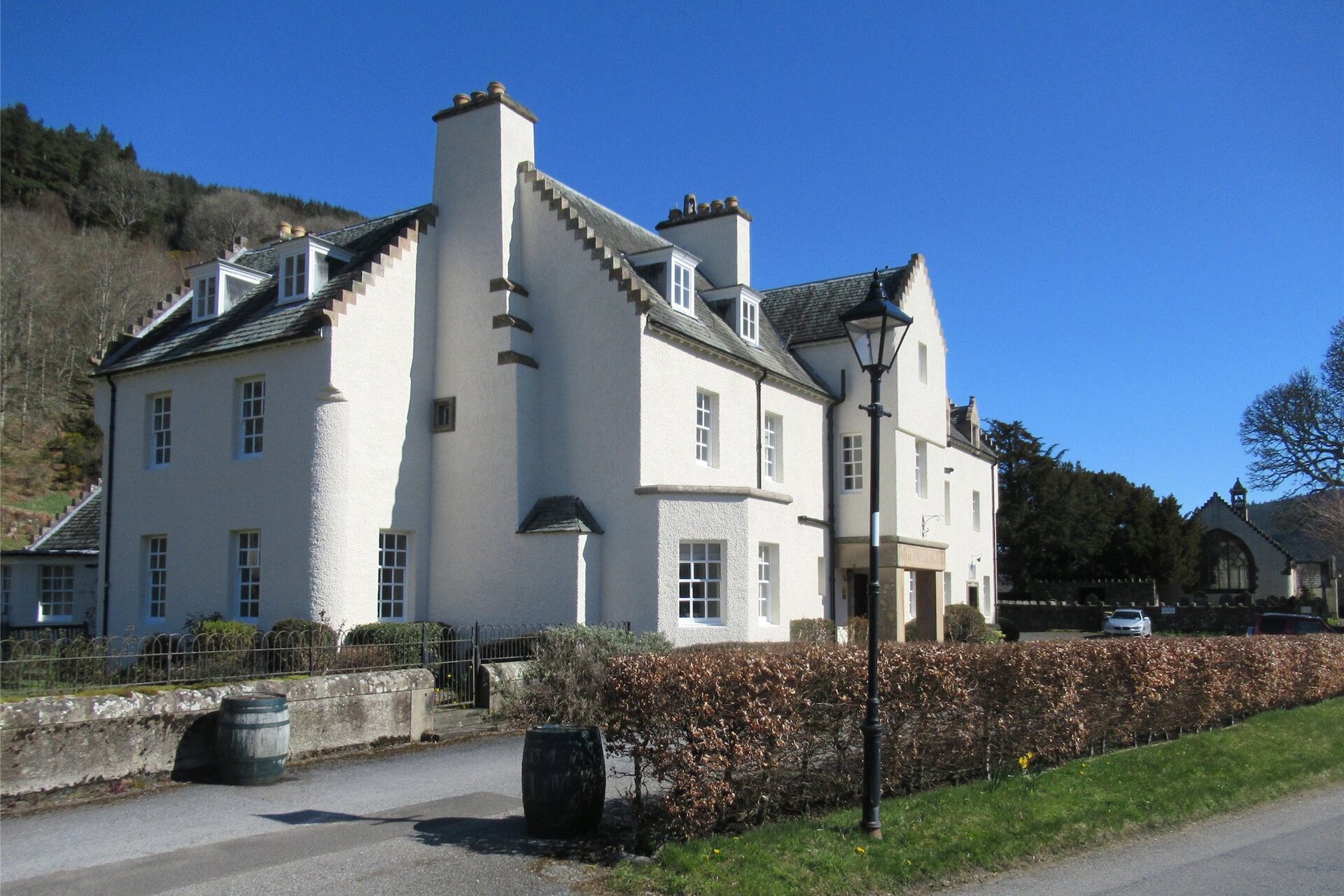 Fortingall Hotel & Cottage, Fortingall, Aberfeldy, Perthshire, PH15 2NQ - Picture #1