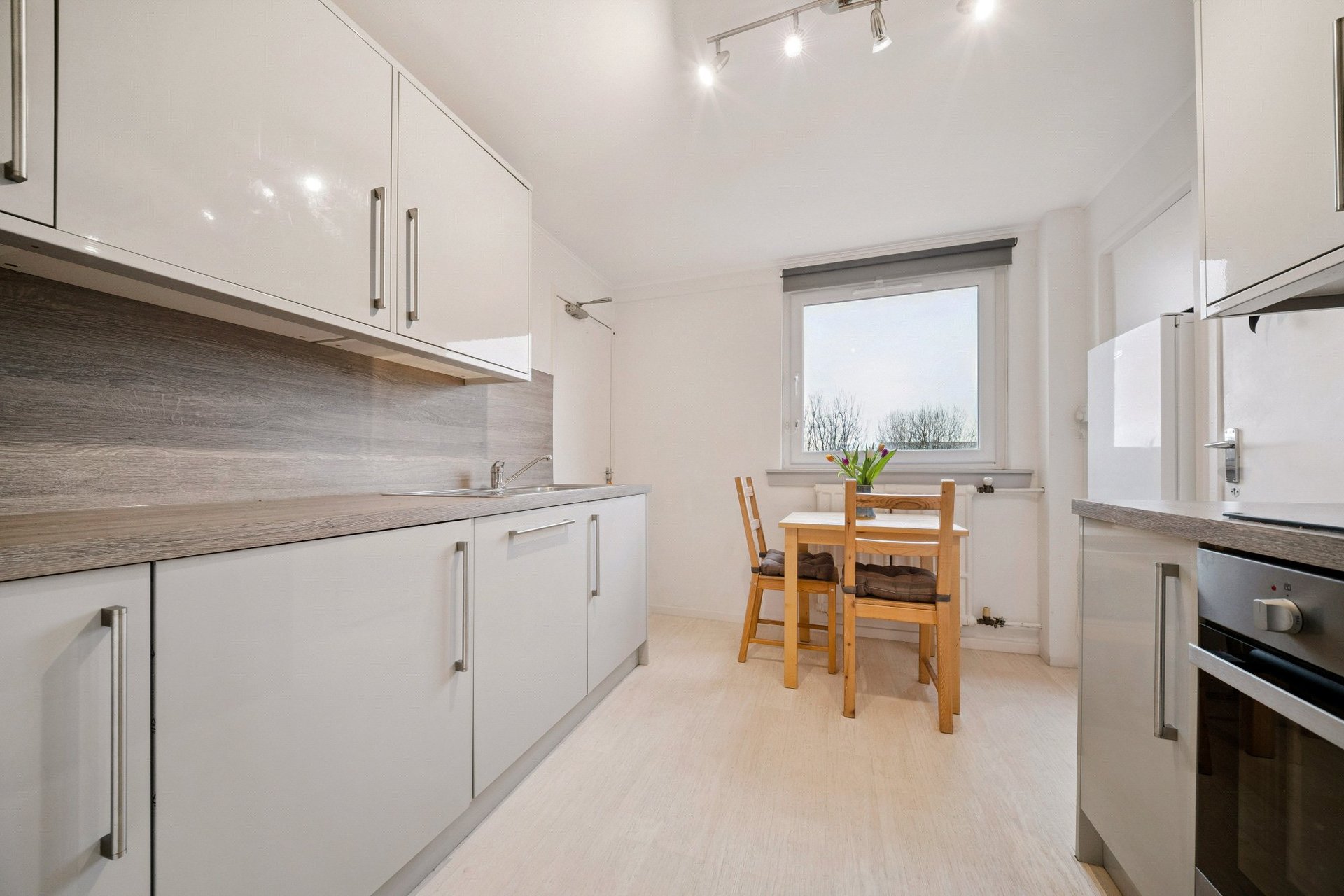 Flat 8, 1 Maidencraig Court, Craigleith, Edinburgh, EH4 2BQ - Picture #8