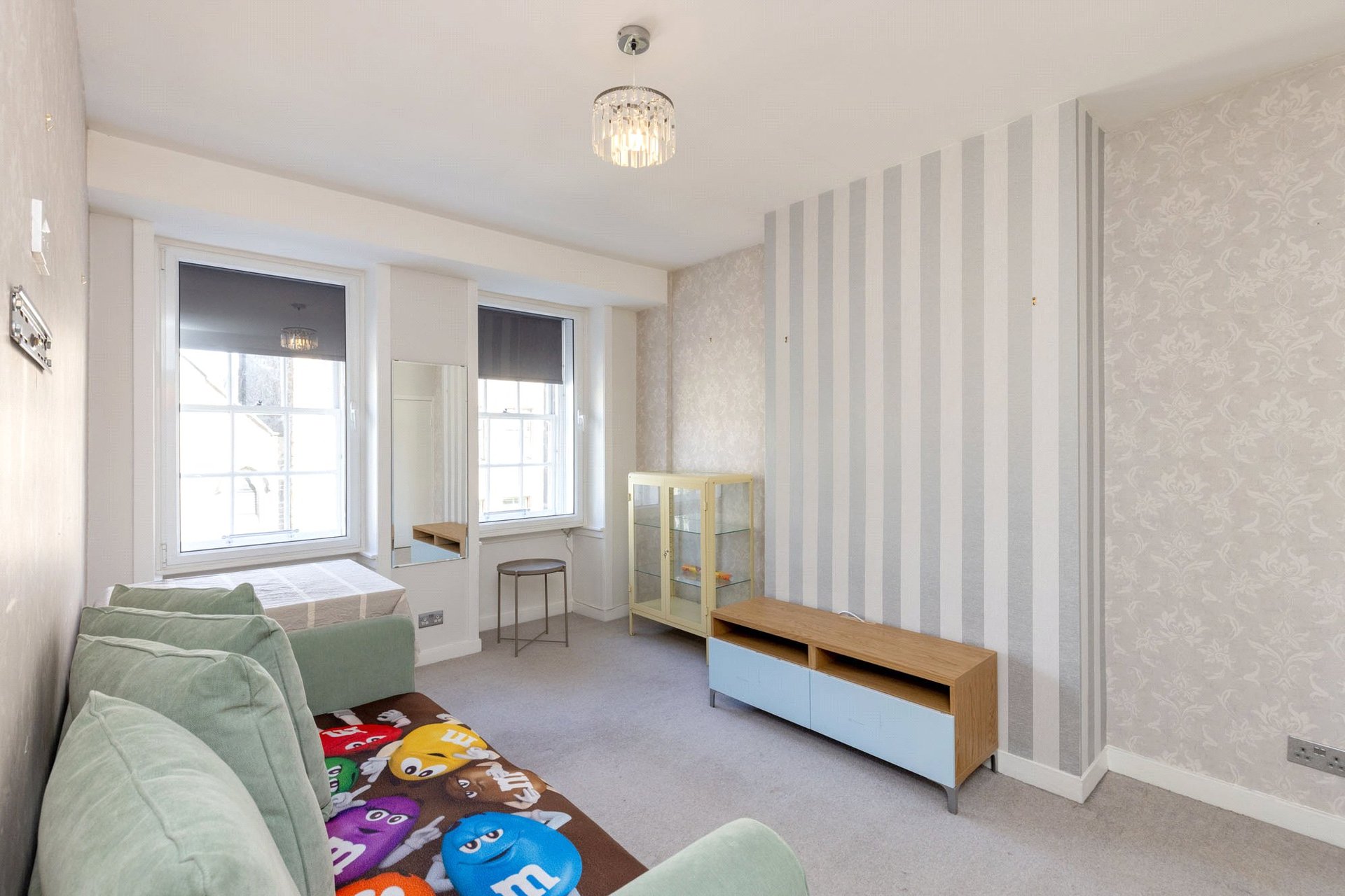 252/4 Canongate, Edinburgh, EH8 8AA - Picture #7
