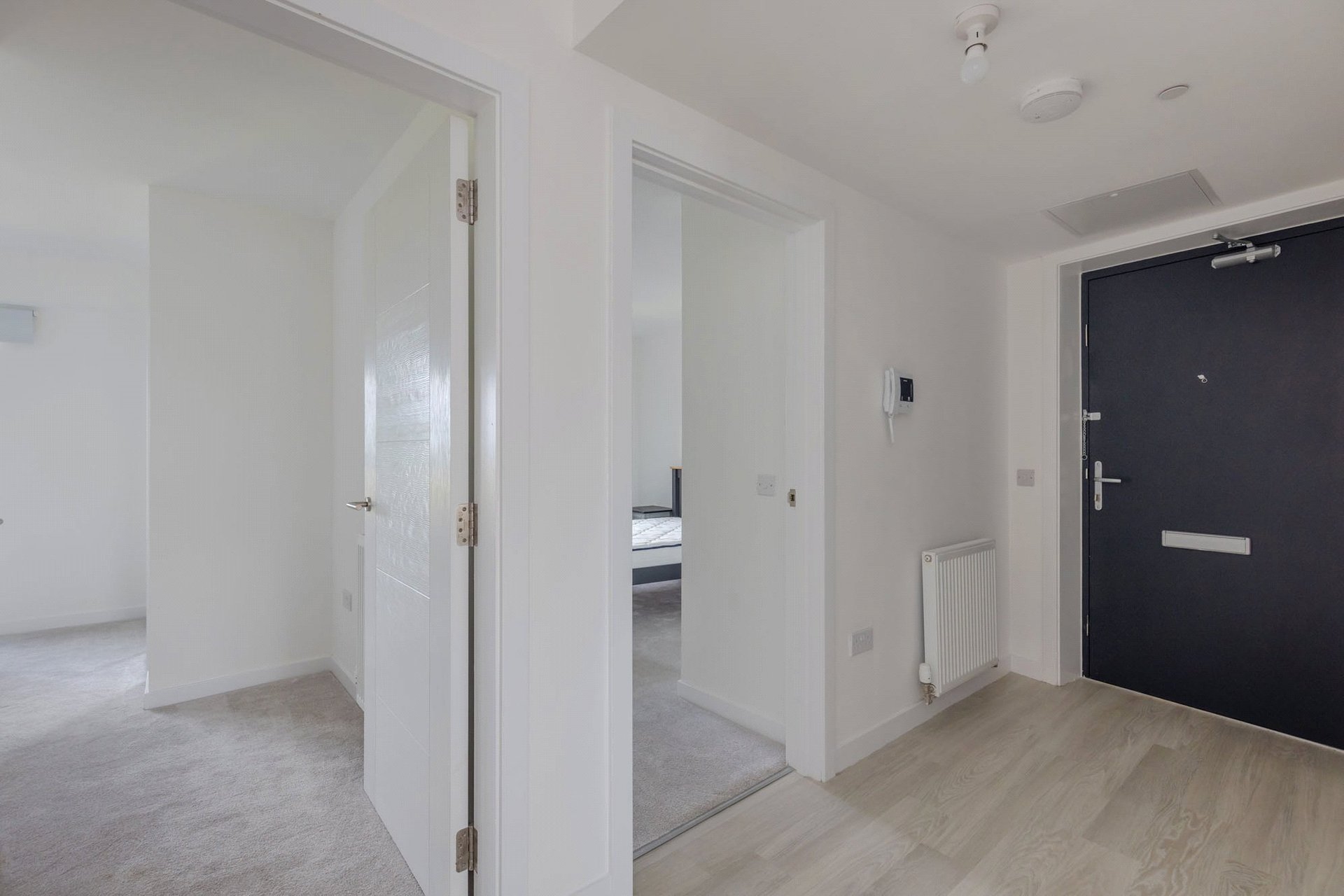 Flat 10, 2 Blackwell Road, Edinburgh, EH4 5FA - Picture #2