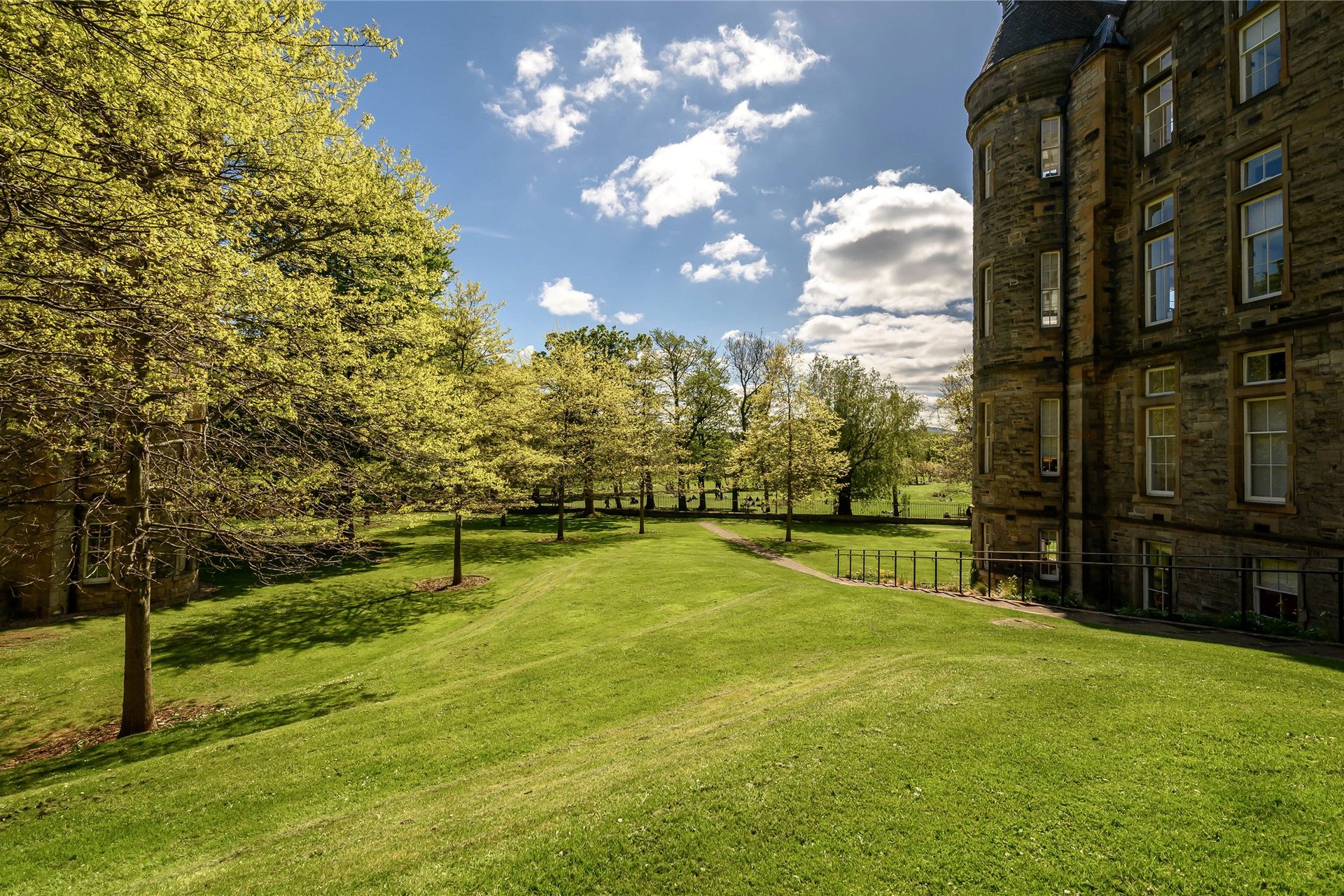 28/4 Simpson Loan, Quartermile, Edinburgh, EH3 9GG - Picture #14