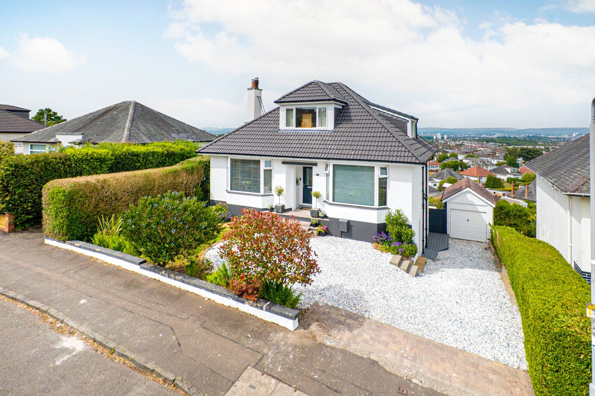 44 Beechlands Drive, Clarkston, Glasgow, G76 7XB - Picture #2