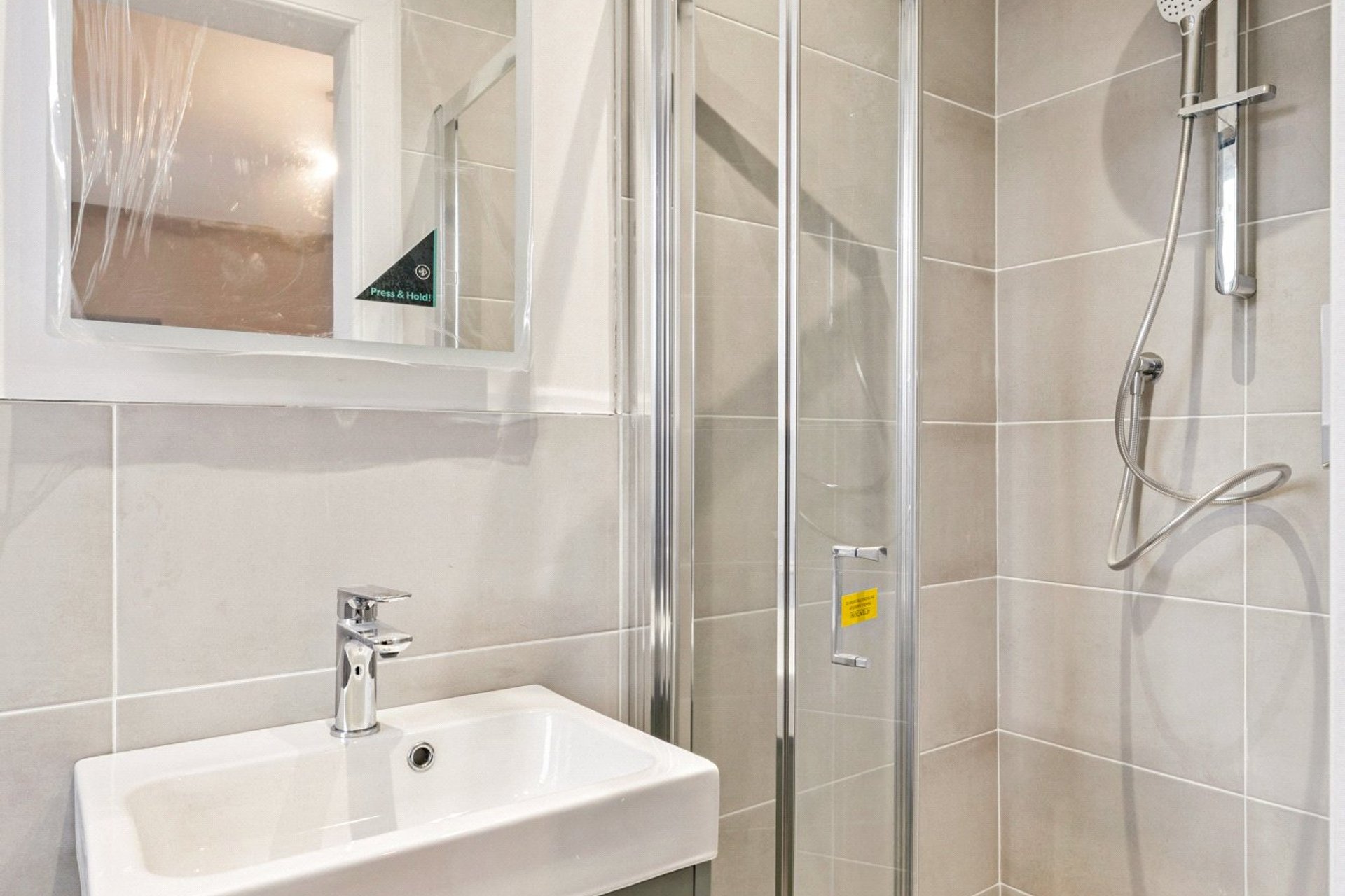 2nd Floor, 11 Queens Crescent, Woodlands, Glasgow, G4 9AS - Picture #14