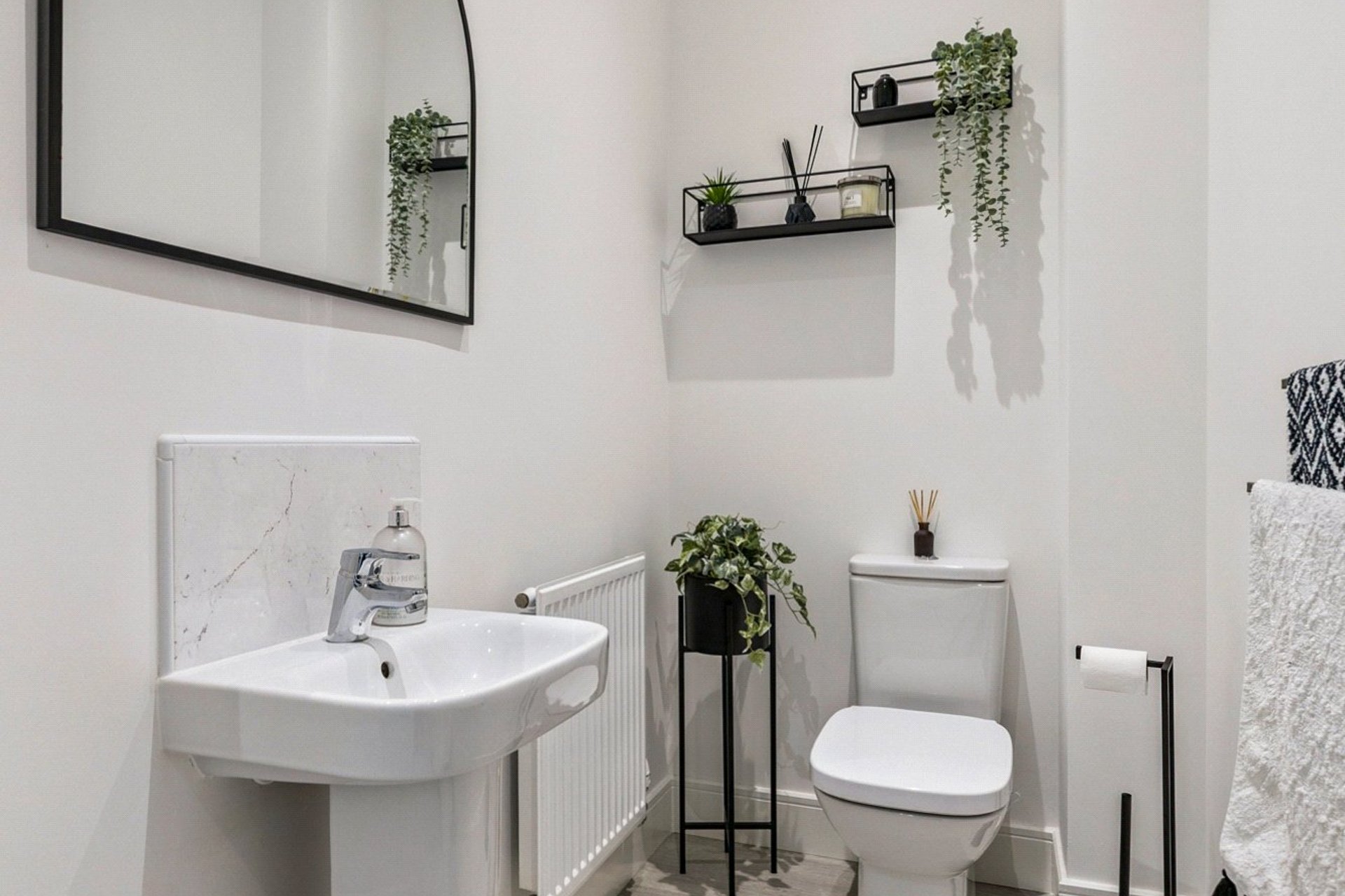 8 Sandwick Crescent, Newton Mearns, Glasgow, East Renfrewshire, G77 5WU - Picture #25