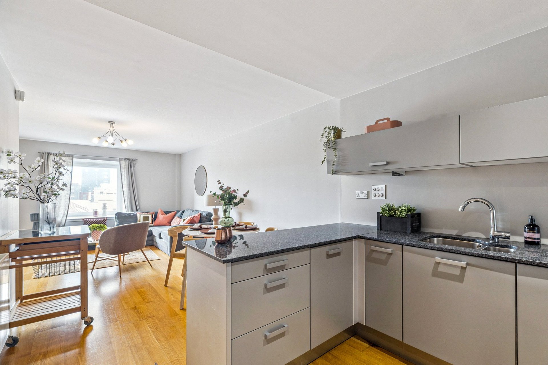 Flat 6/5 McIntyre & Hogg, 120 Ingram Street, Merchant City, Glasgow, G1 1EJ - Picture #7