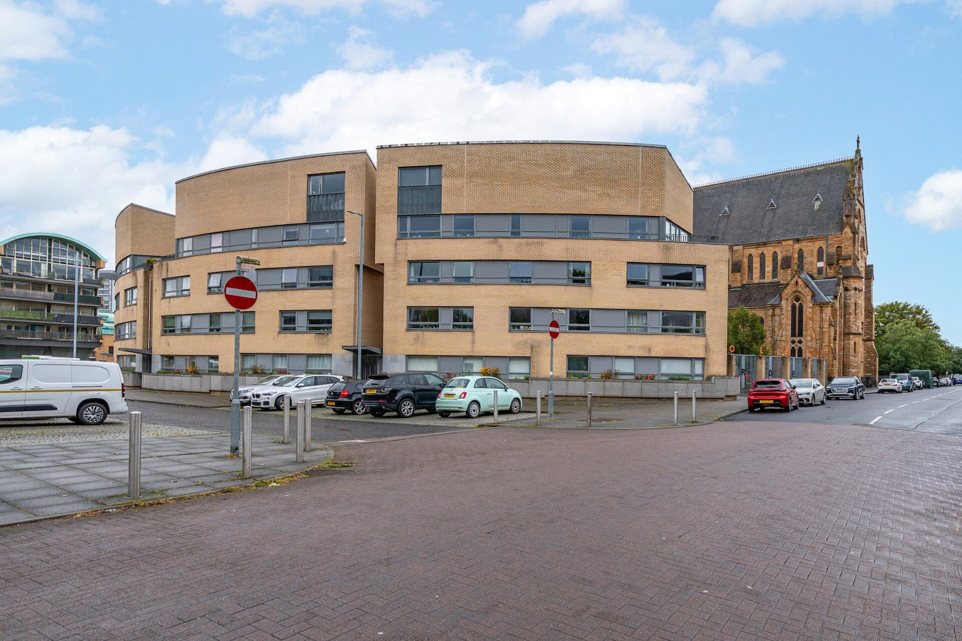 Flat 0/3, 37 Queen Elizabeth Gardens, New Gorbals, Glasgow, G5 0UH - Picture #1