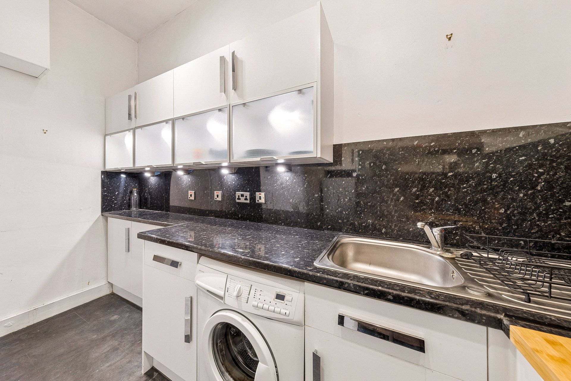 0/2, 17 Nairn Street, Yorkhill, Glasgow, G3 8SE - Picture #9