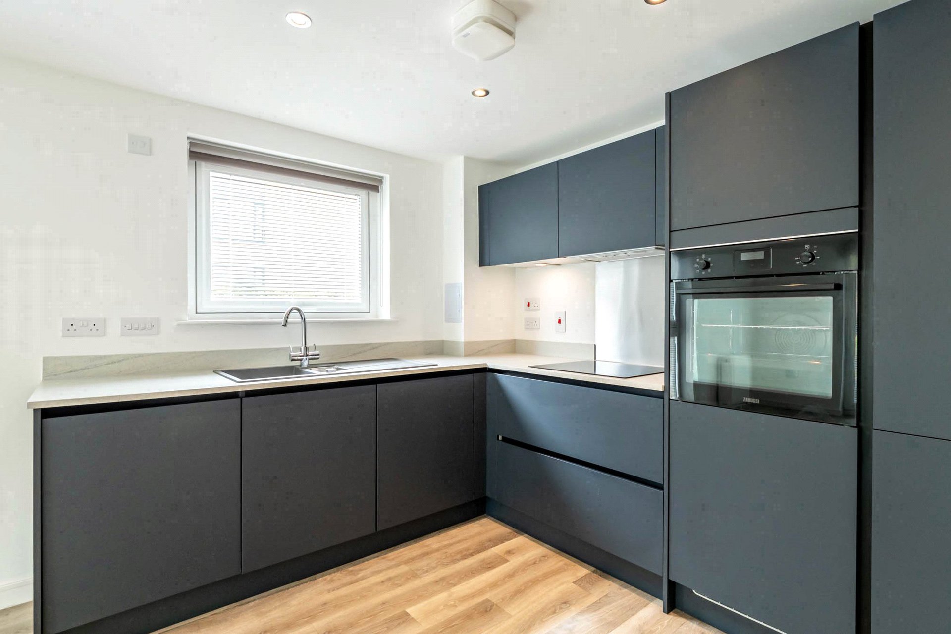 Flat 5, 16 Pinkhill Park, Edinburgh, Midlothian, EH12 7FJ - Picture #4