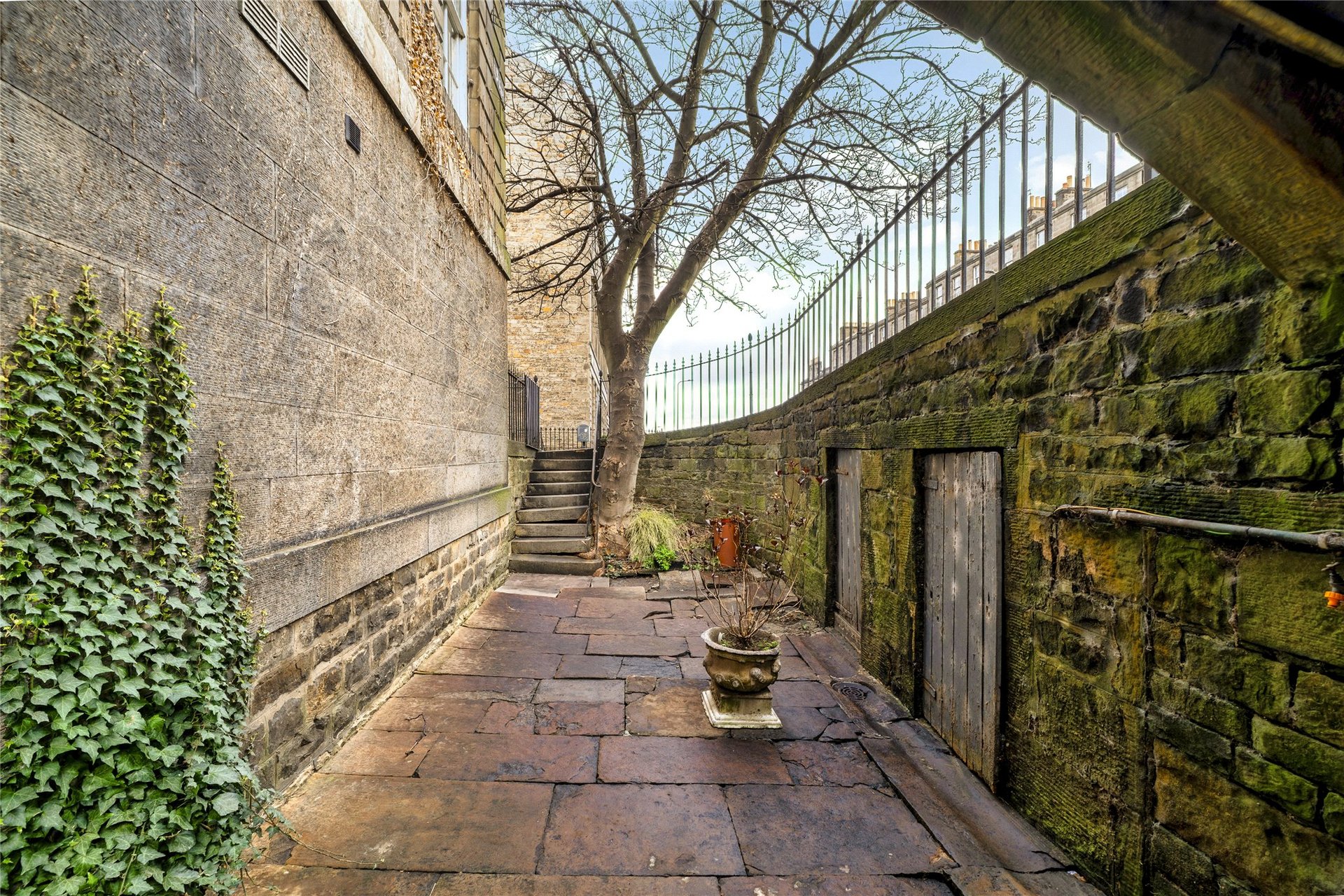 76A Dundas Street, Edinburgh, EH3 6QZ - Picture #3