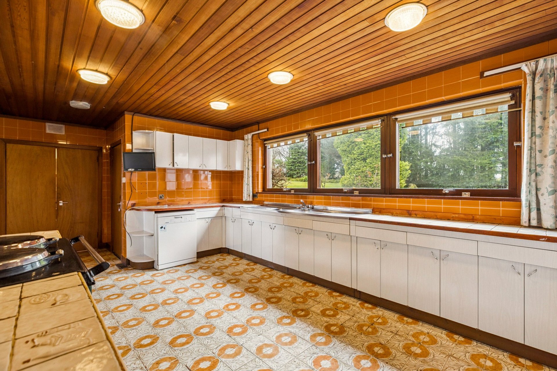 2 Westleigh Gate, Neilston Road, Uplawmoor, Glasgow, G78 4BB - Picture #14