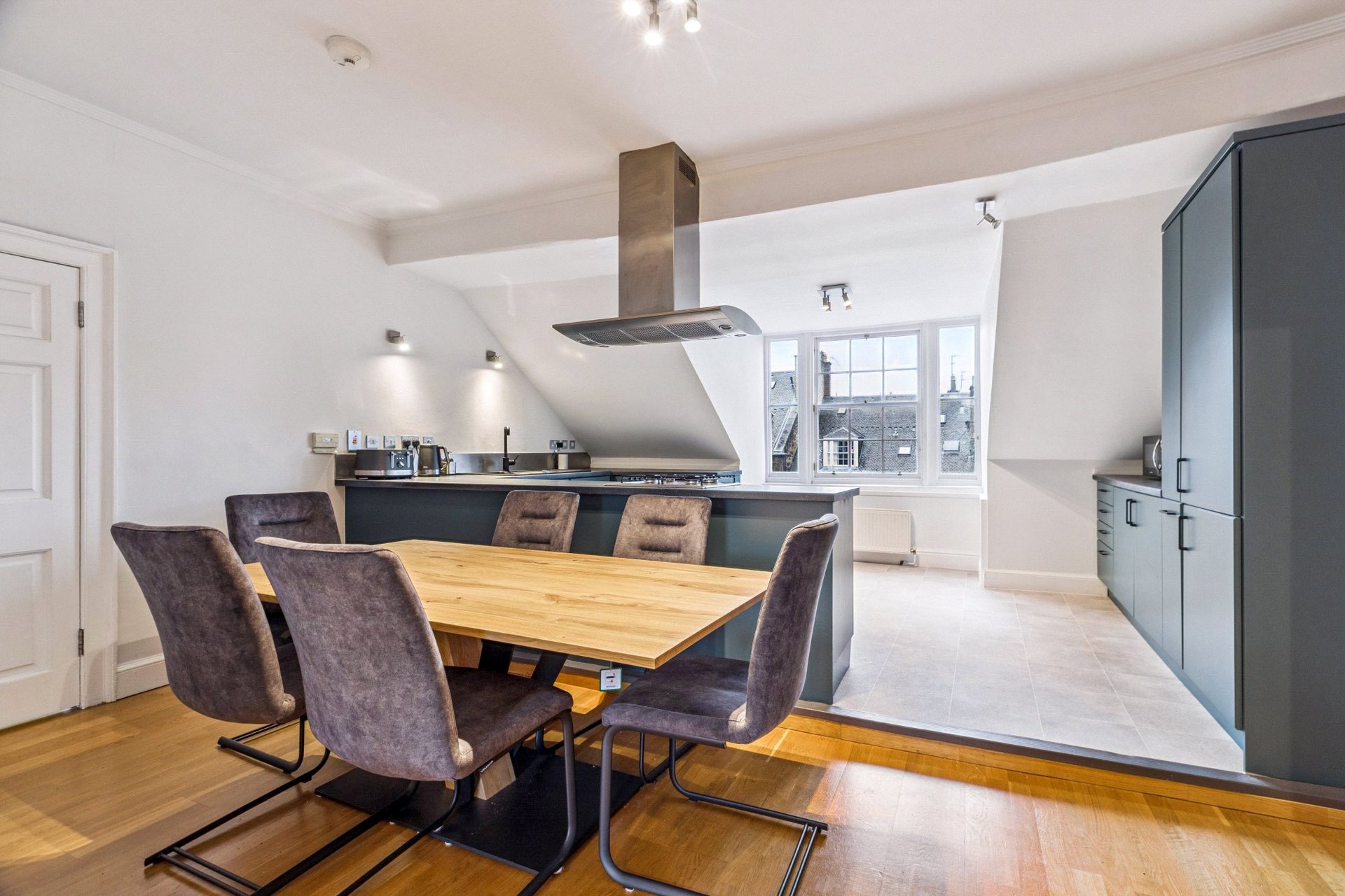 Flat 2, 59 North Castle Street, Edinburgh, EH2 3LJ - Picture #7