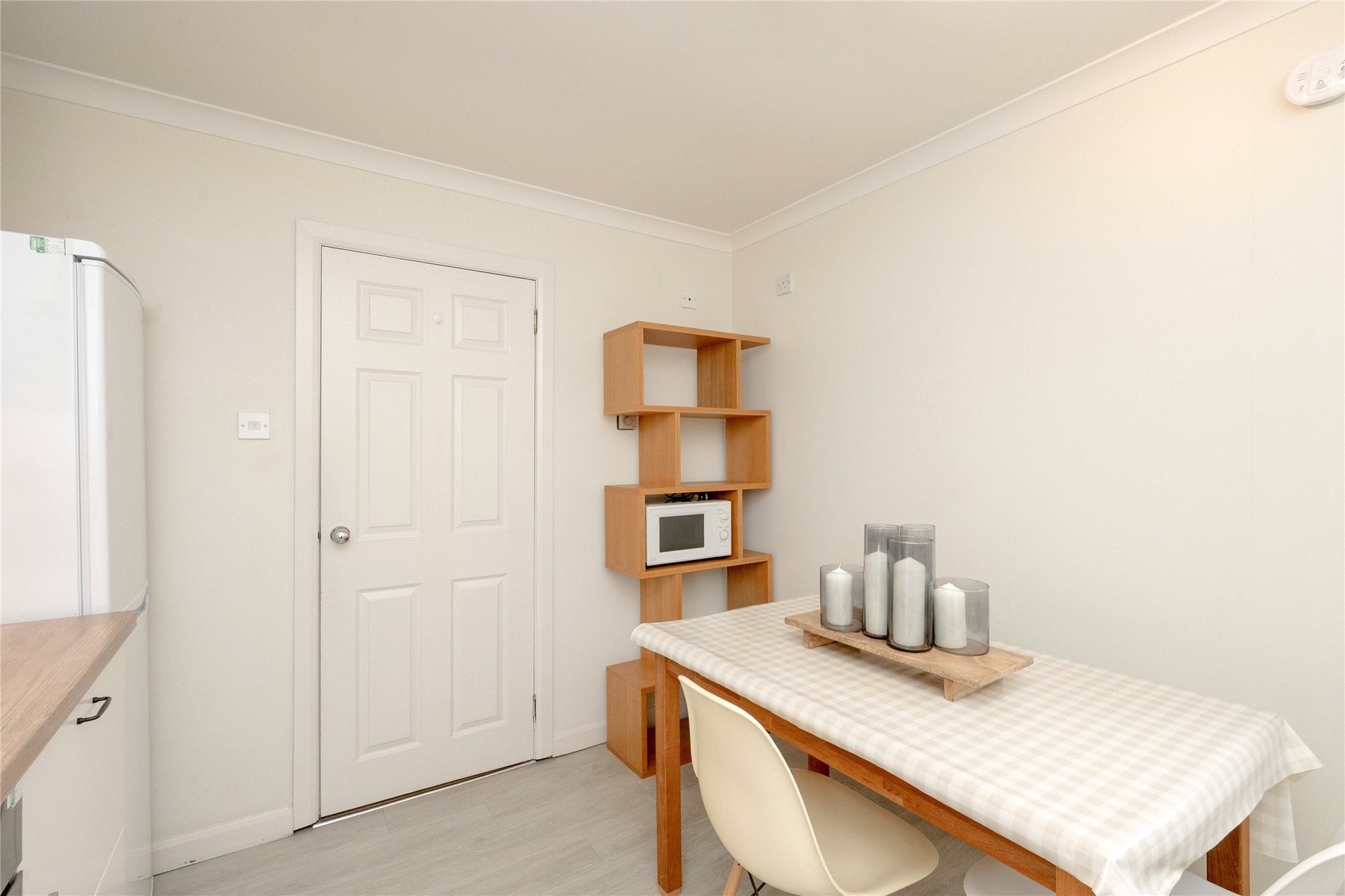 Flat 12, Mansewood Court, 52b Morningside Park, Morningside, Edinburgh, EH10 5HA - Picture #13