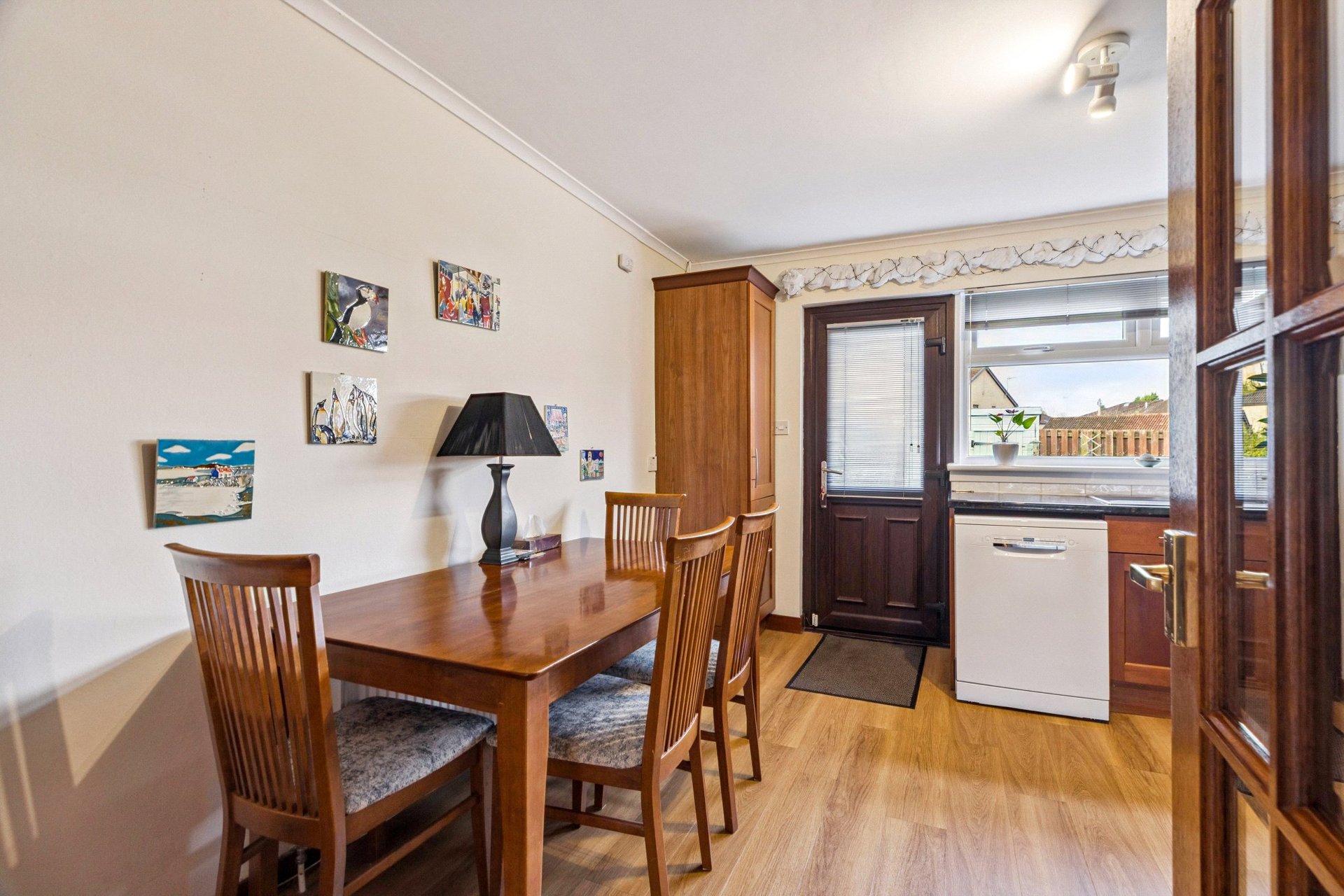 20 Wellmeadow Way, Newton Mearns, Glasgow, East Renfrewshire, G77 6RB - Picture #8