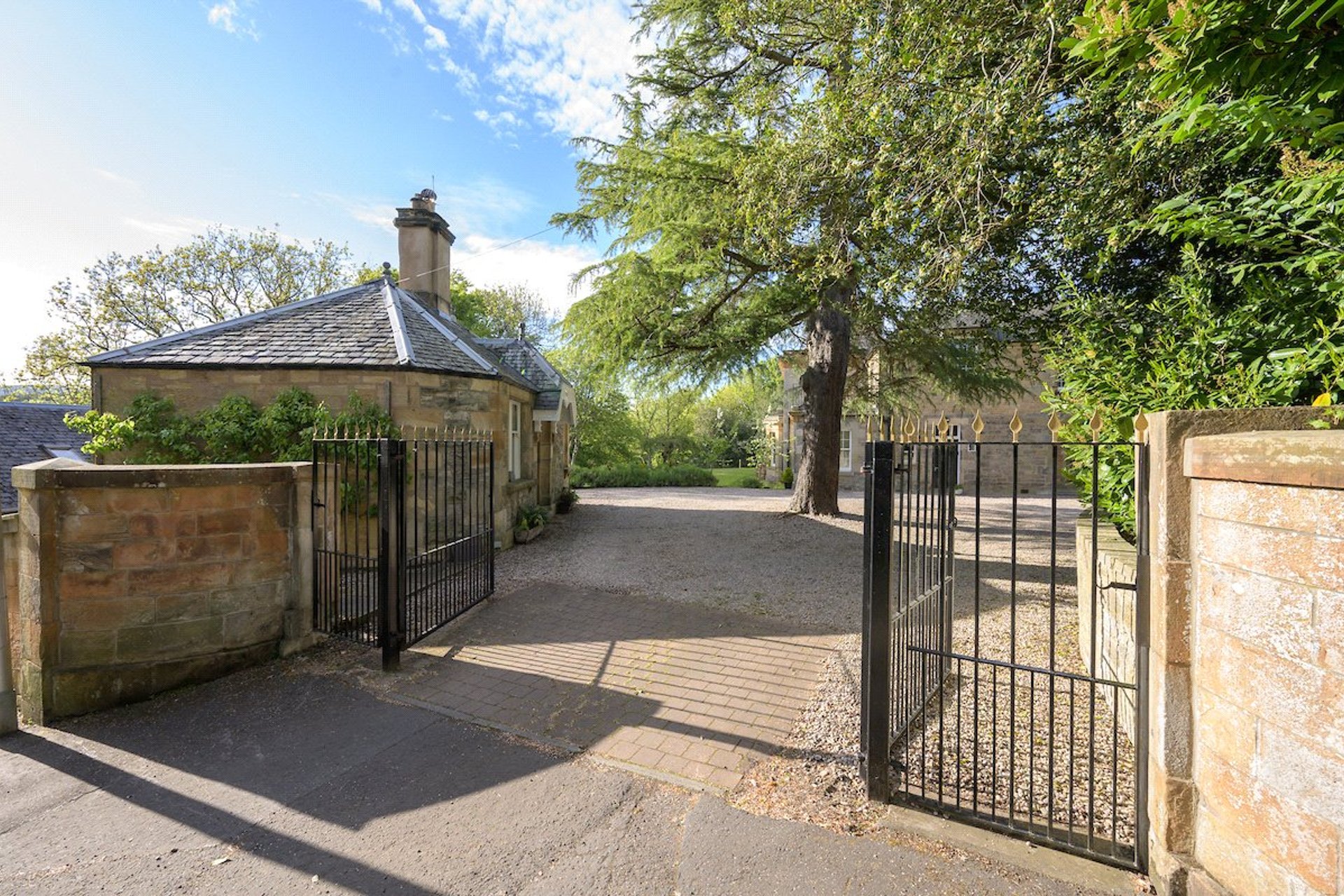 Briary House & Gate Lodge, 29 & 31 Polton Bank, Lasswade, EH18 1JW - Picture #42