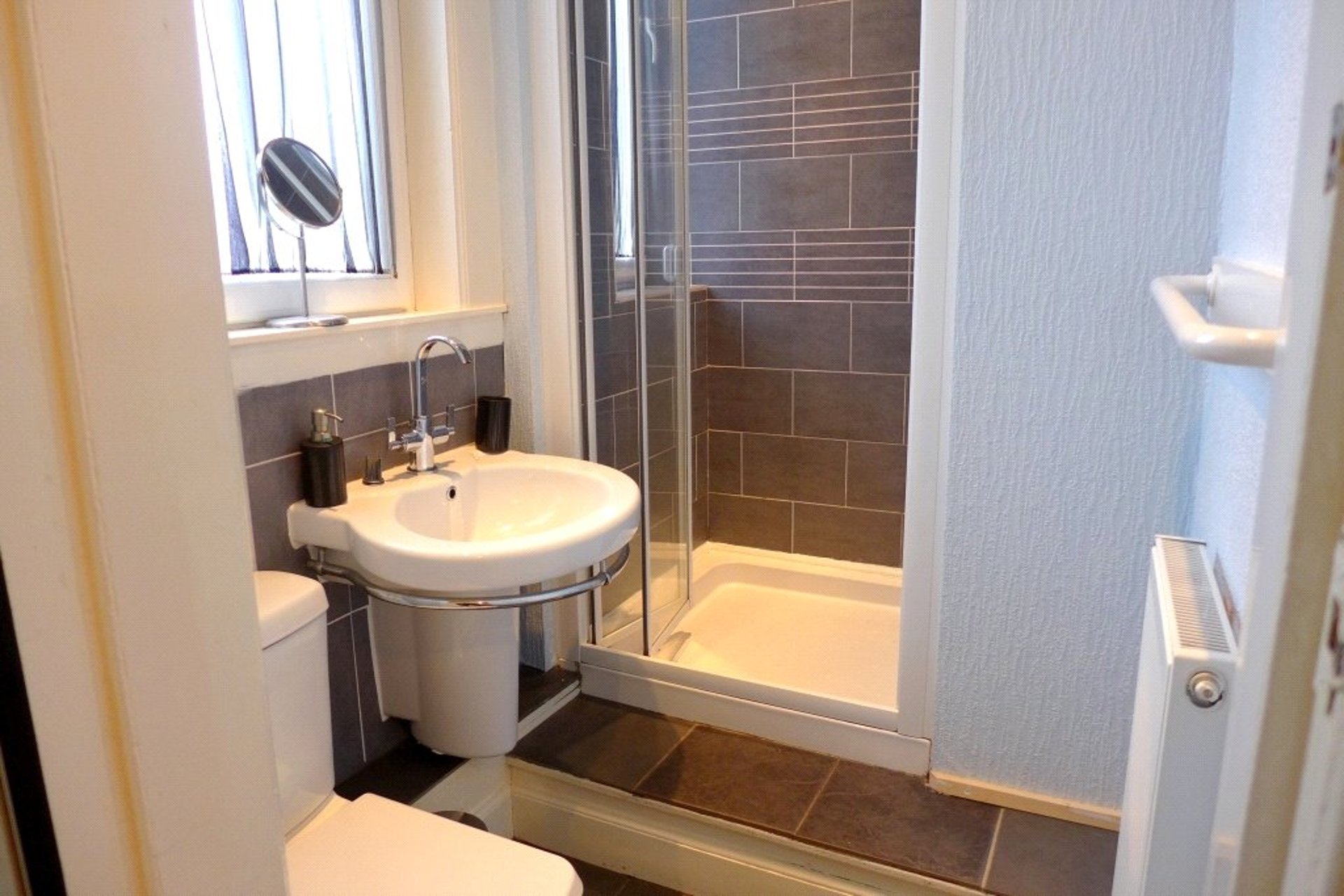 2f1, 13 Hermand Terrace, Shandon, Edinburgh, EH11 1QZ - Picture #4