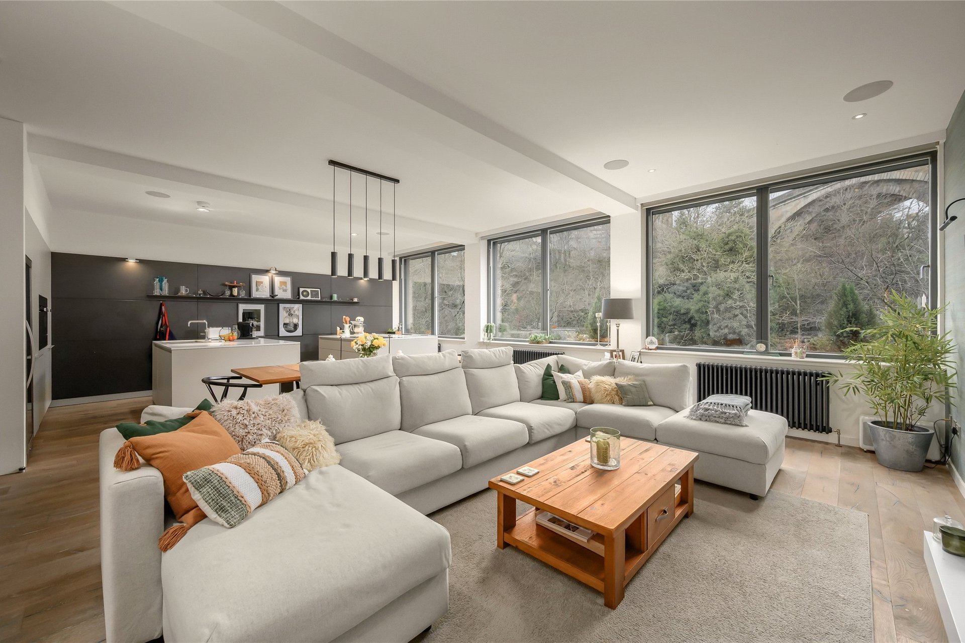 10 Bell's Brae, Edinburgh, EH4 3BJ - Picture #3