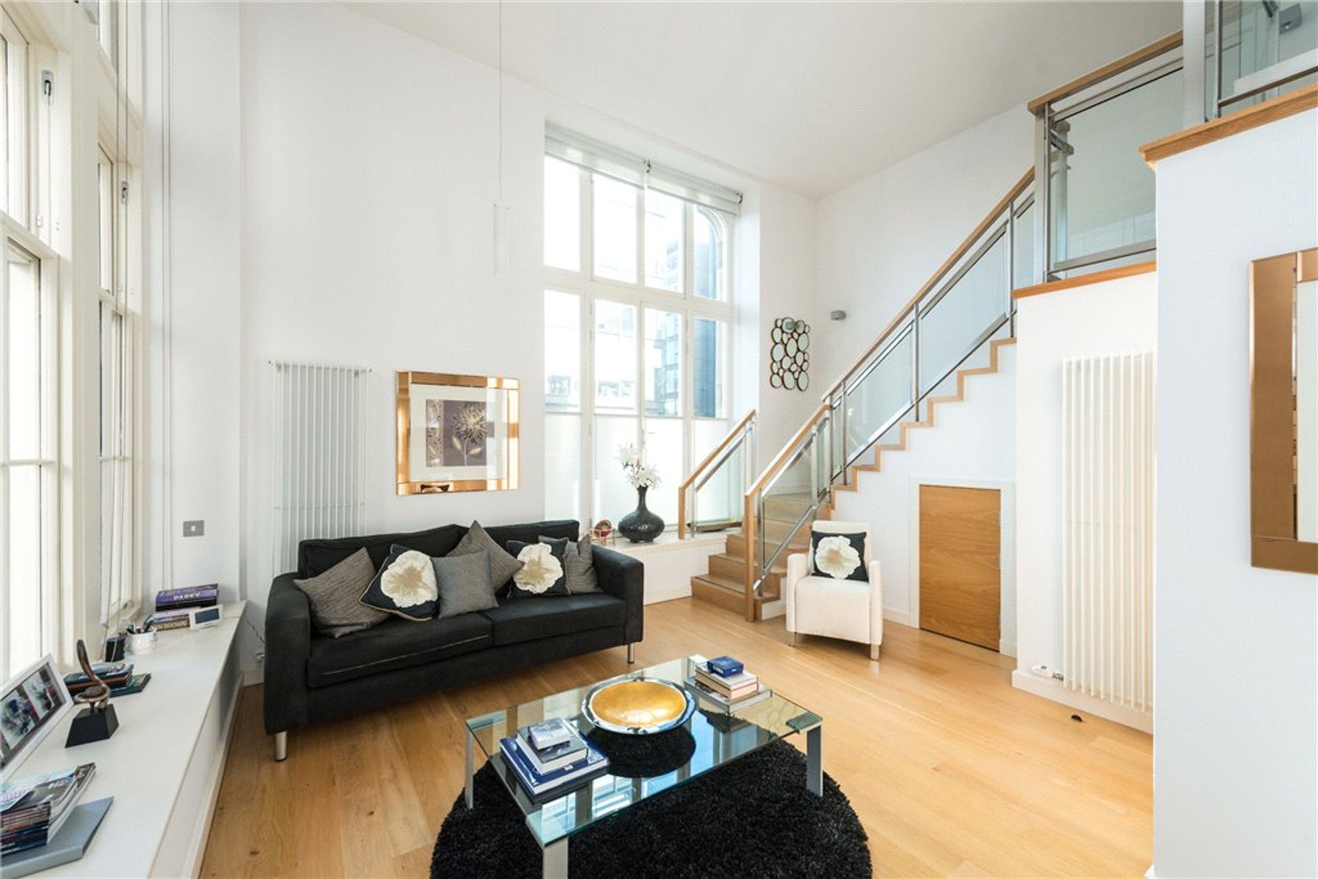 Flat 7, 19 Simpson Loan, Edinburgh, Midlothian, EH3 9BS - Picture #2