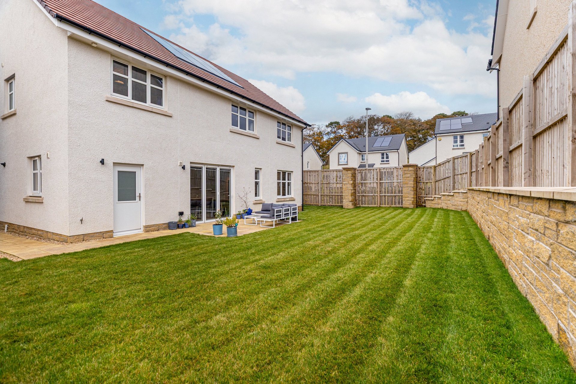 1 Knightley Gardens, Jackton, Glasgow, South Lanarkshire, G75 7DN - Picture #36